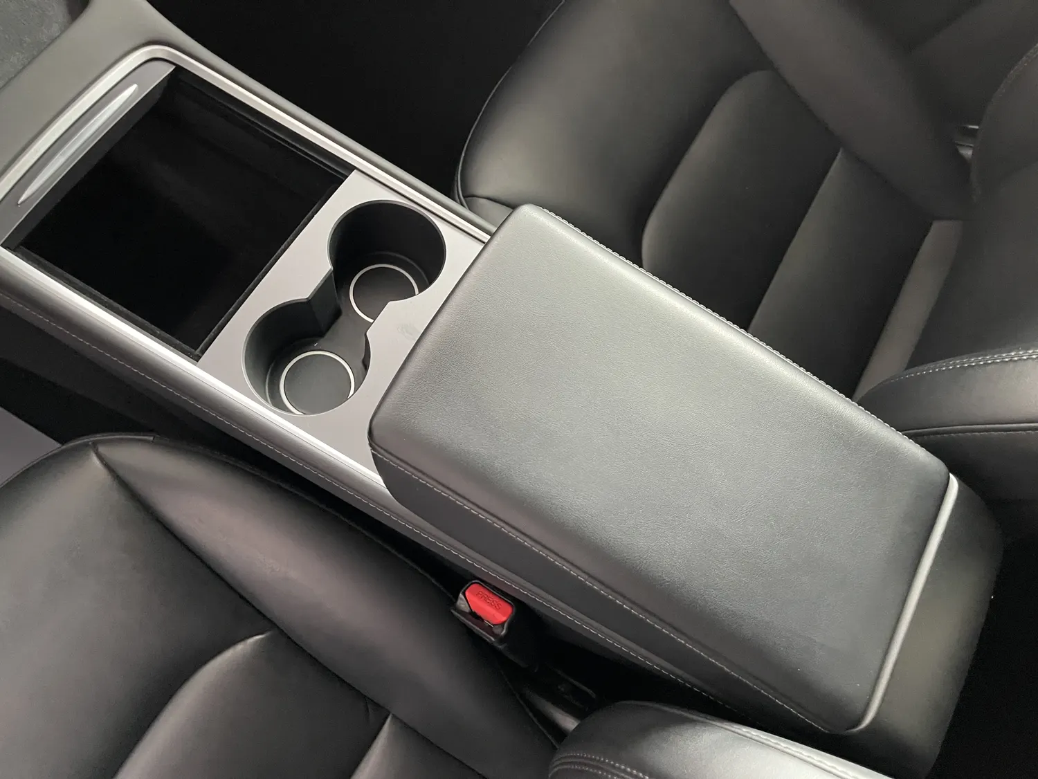 Tesla Model Y, 2024 22