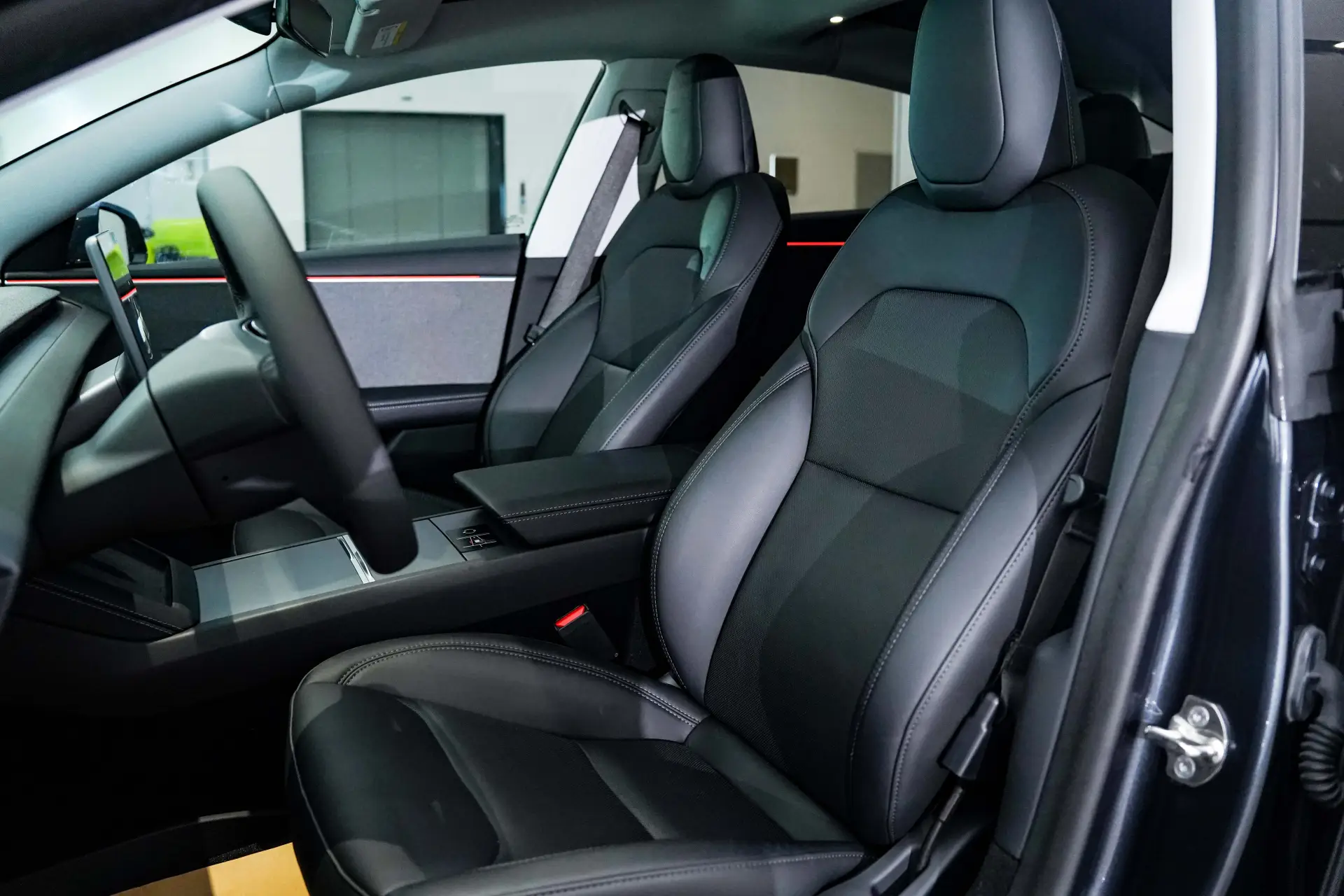 Tesla Model 3, 2024 15