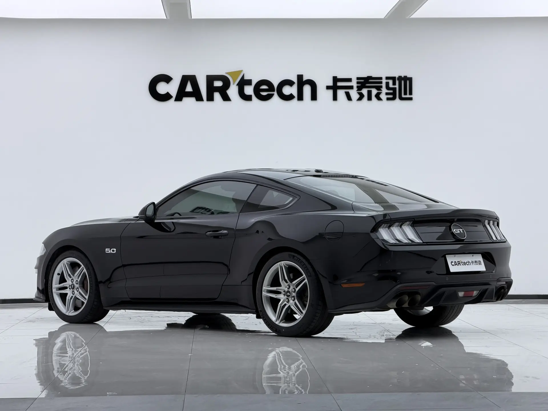 Ford Mustang, 2019 6