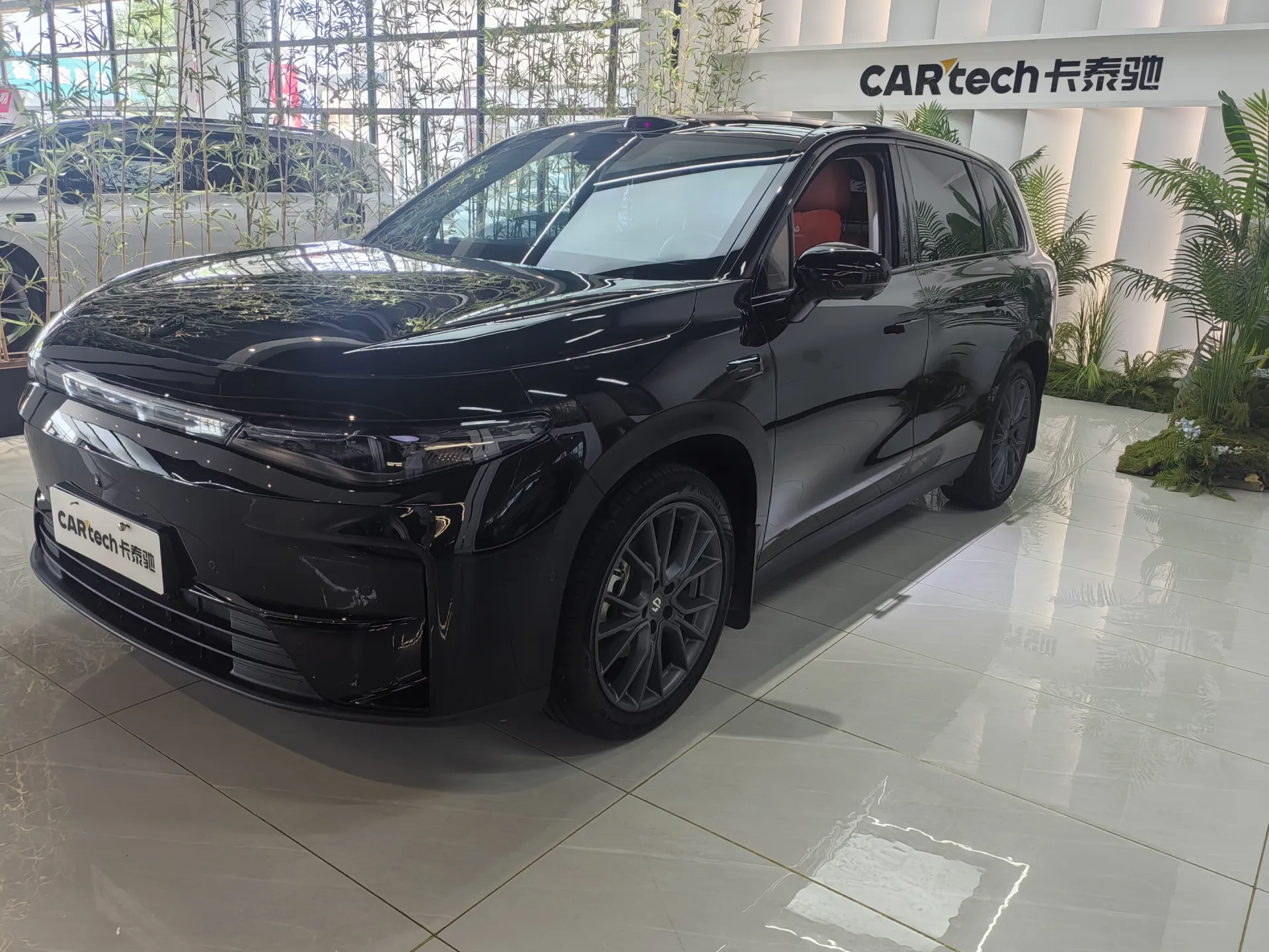 Leapmotor C10