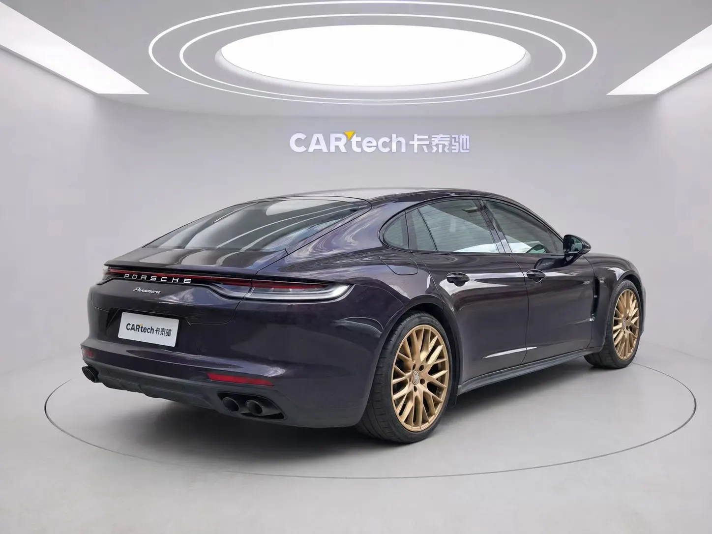 Porsche Panamera, 2023 3