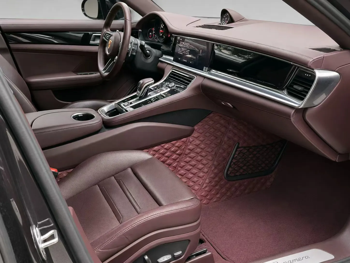 Porsche Panamera, 2023 9