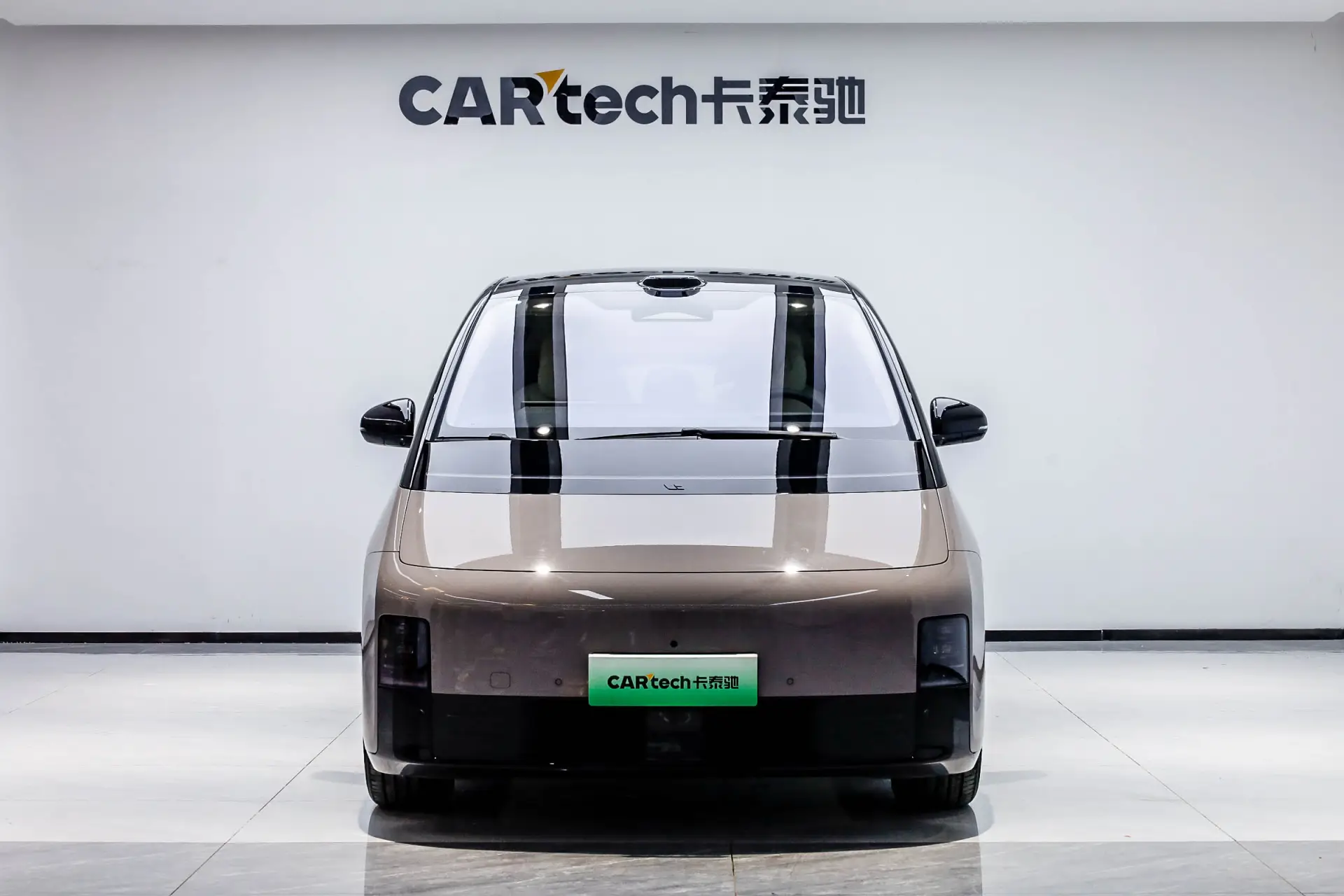 Li Auto MEGA, 2025 1