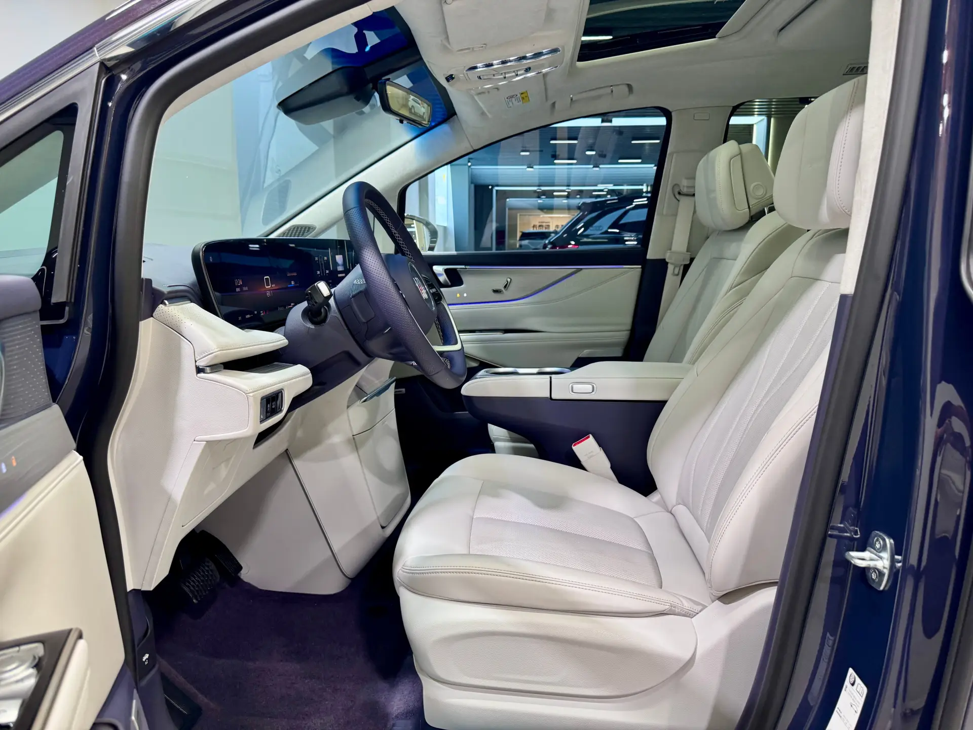 Buick GL8, 2025 7