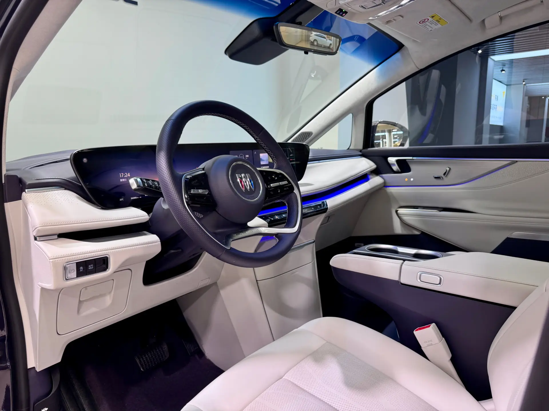 Buick GL8, 2025 6