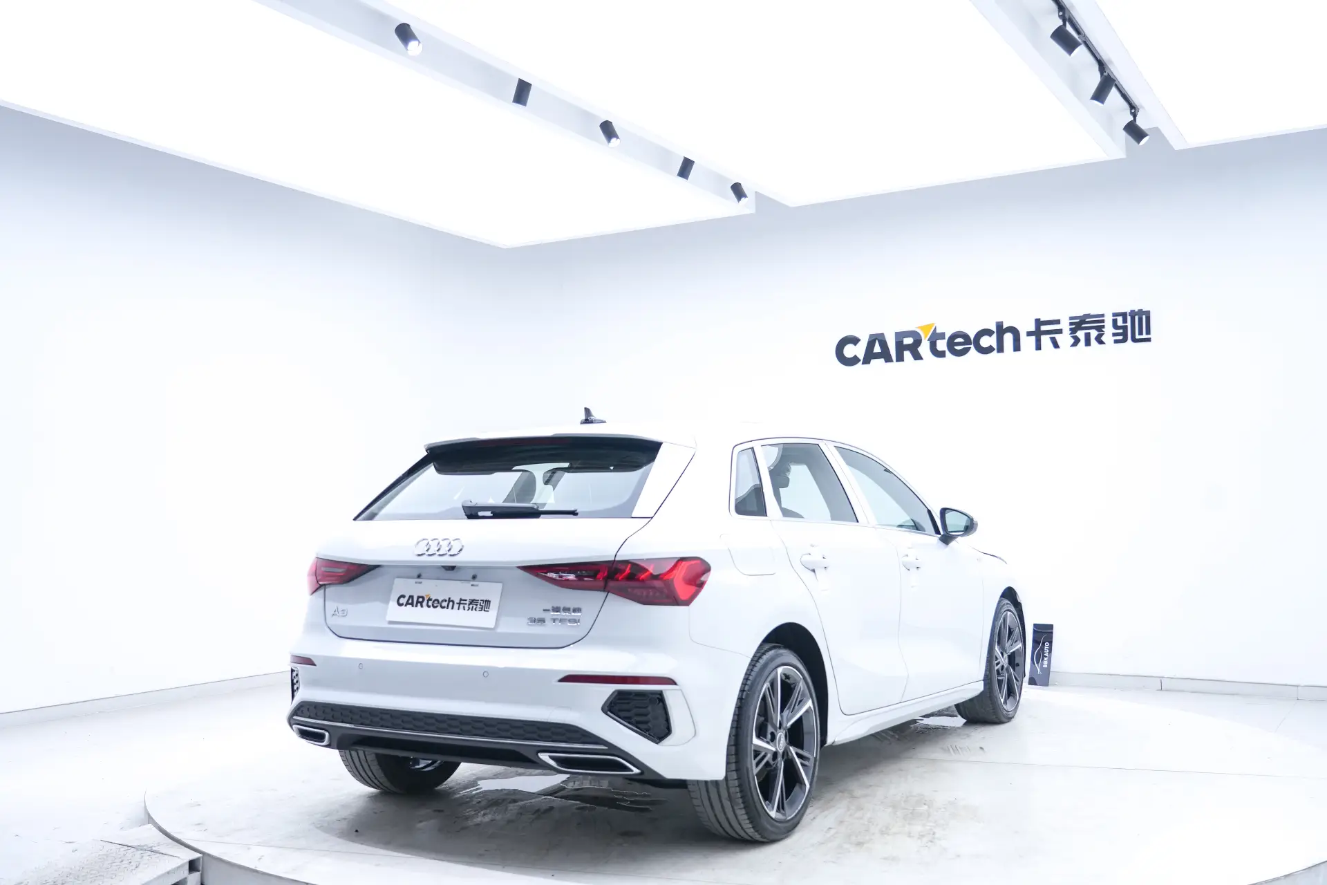 Audi A3, 2023 все фото