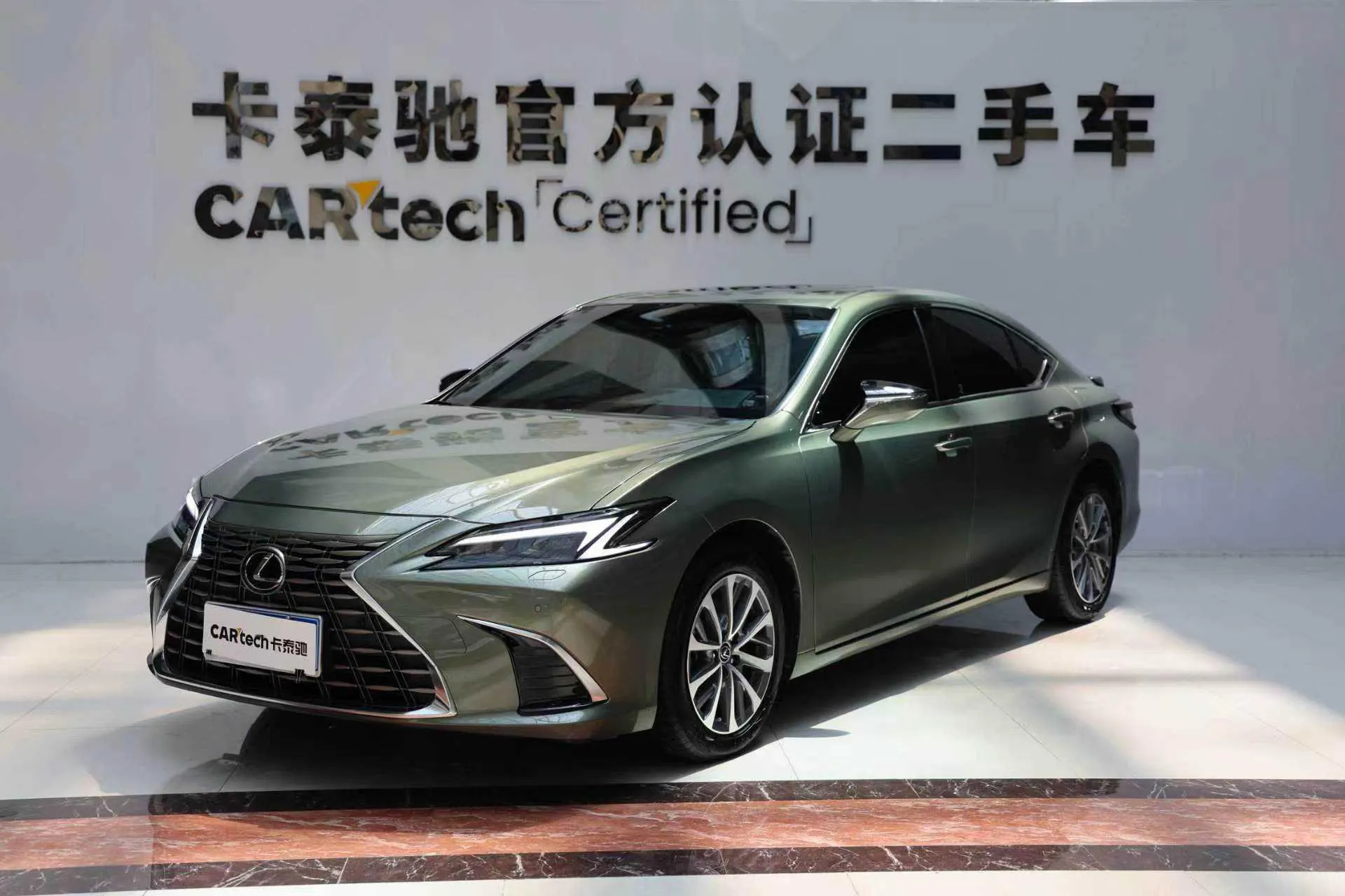 Lexus ES 200