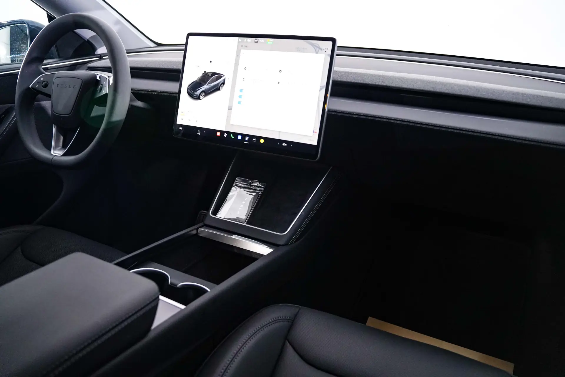 Tesla Model Y, 2025 26