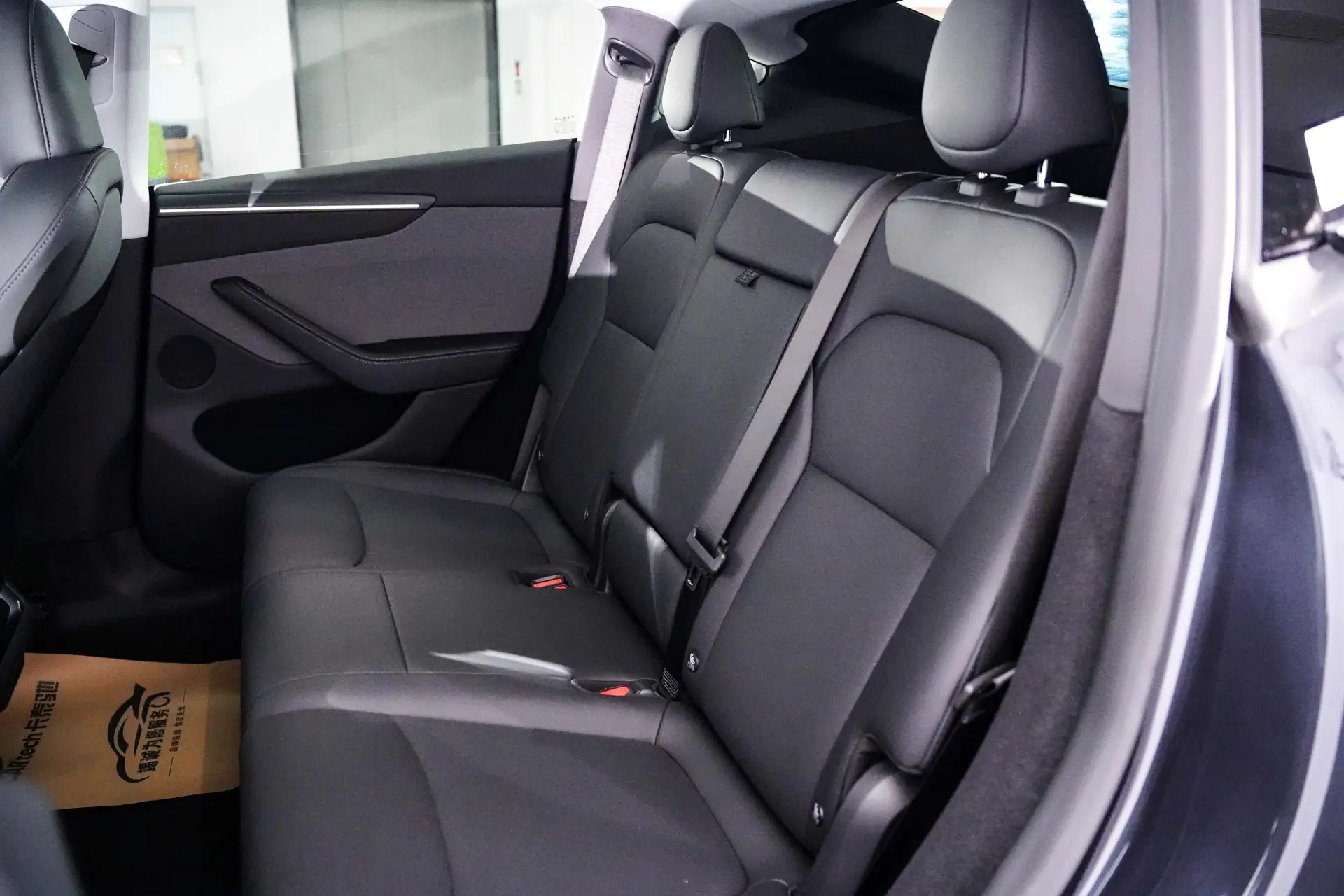 Tesla Model Y, 2025 20