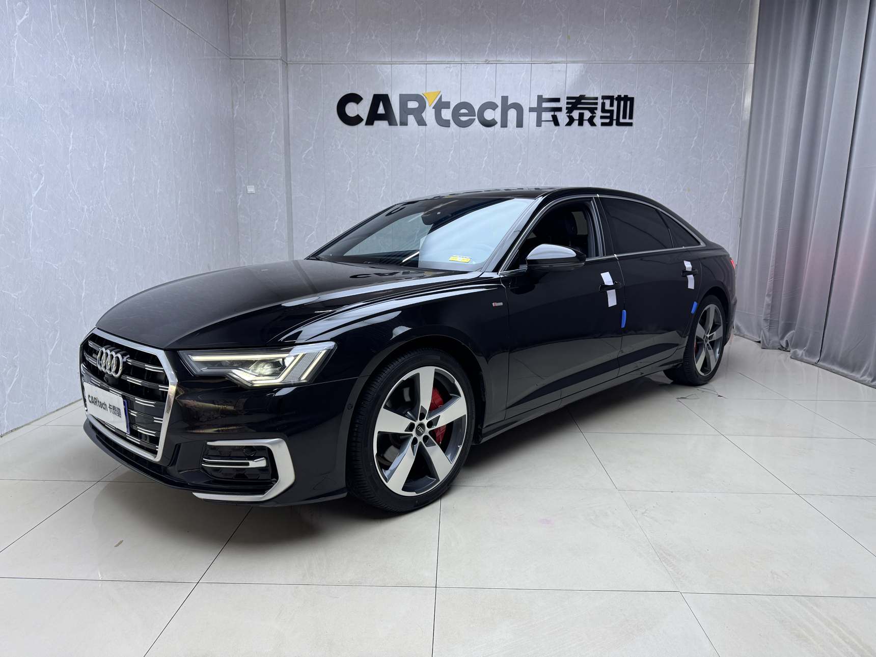 奥迪A6L2023款 45 TFSI quattro 臻选动感型