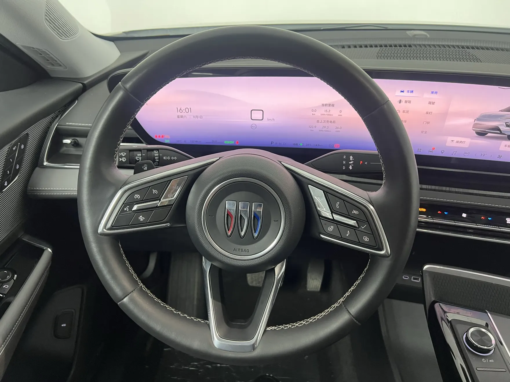 Buick E5, 2025 8