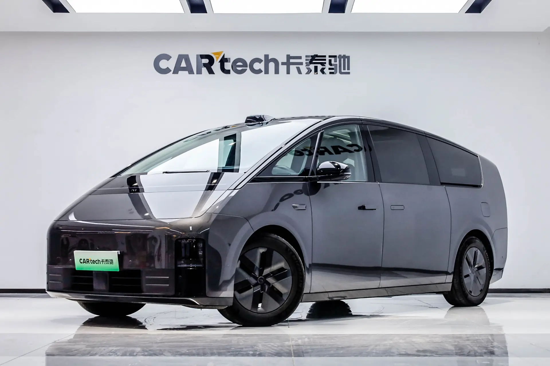 Li Auto MEGA, 2024 1