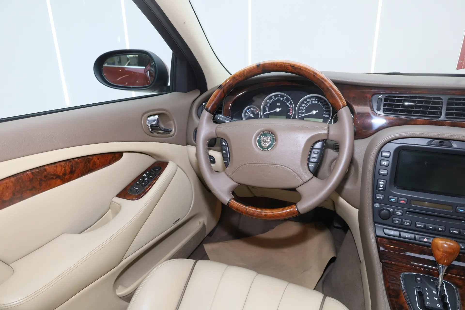 Jaguar S-TYPE, 2005 16