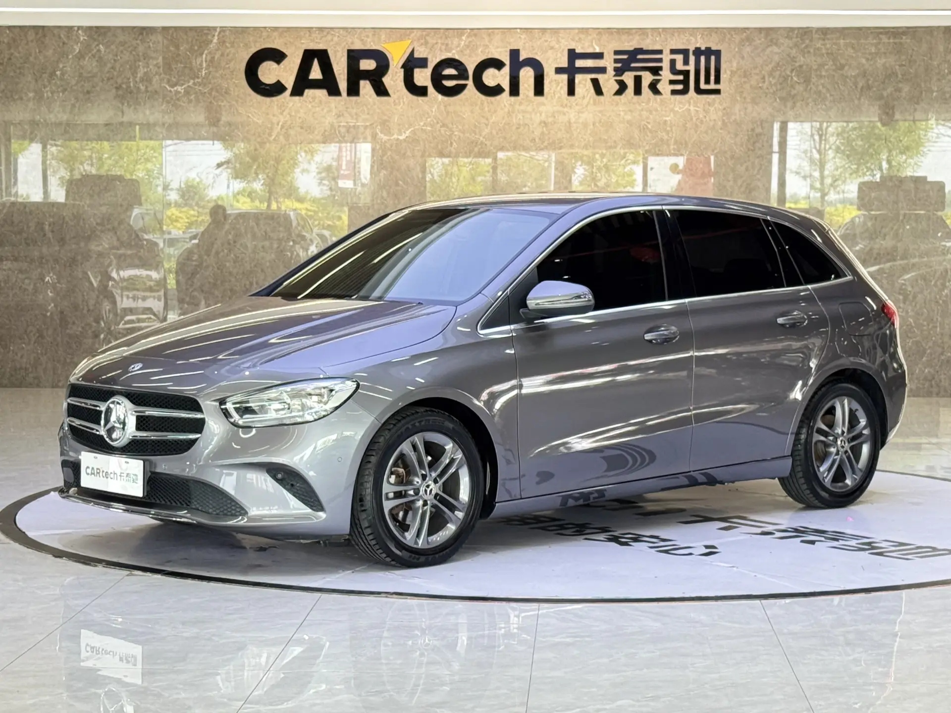 Mercedes-Benz B