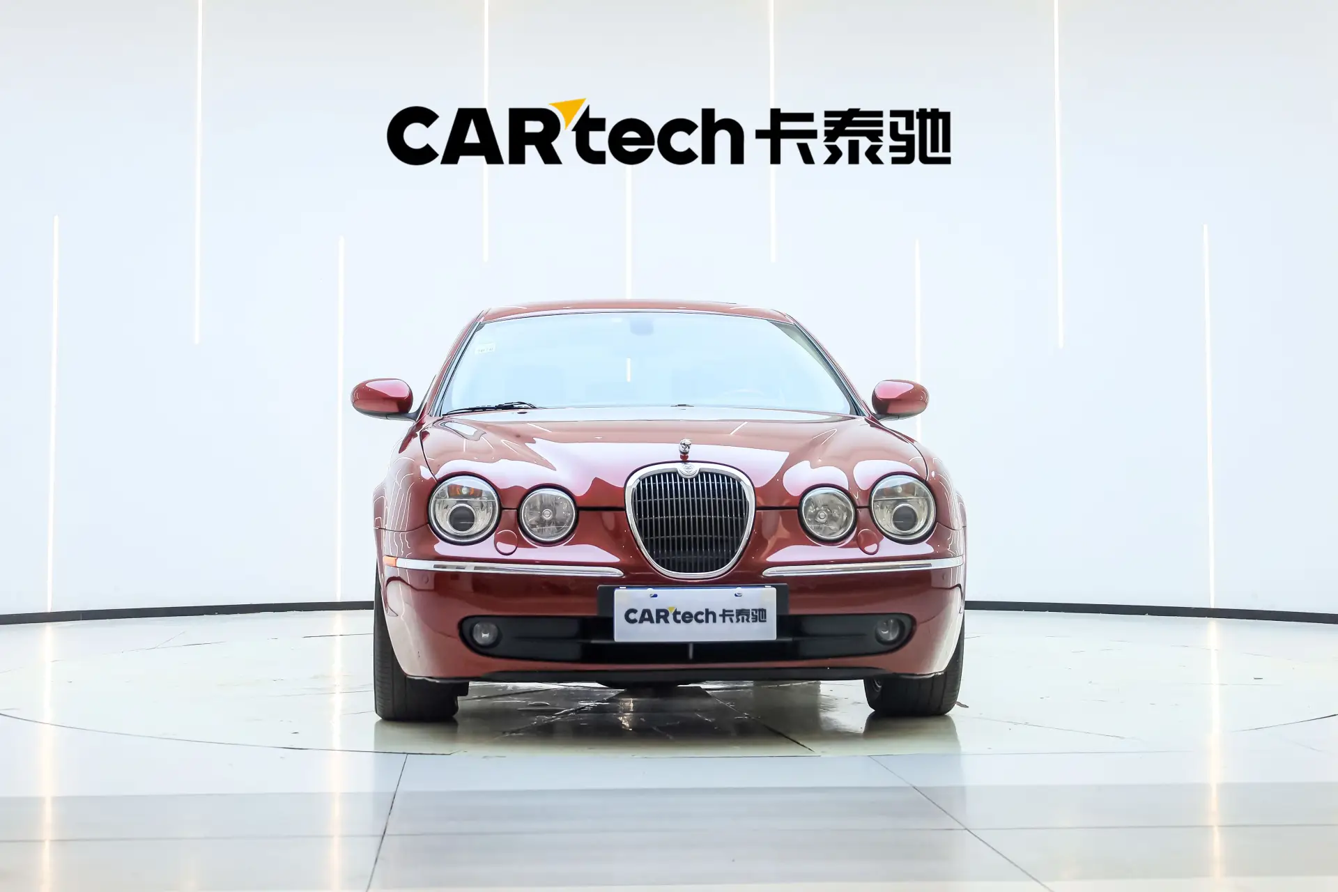 Jaguar S-TYPE, 2005 3