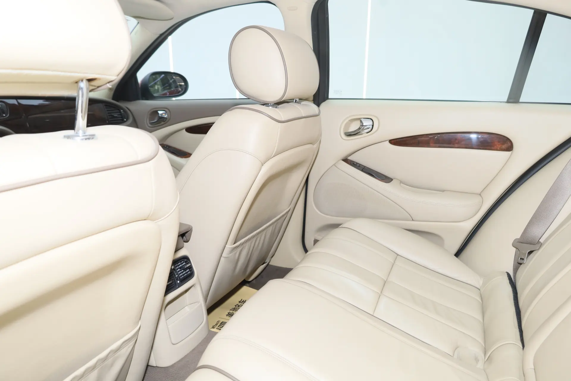 Jaguar S-TYPE, 2005 24