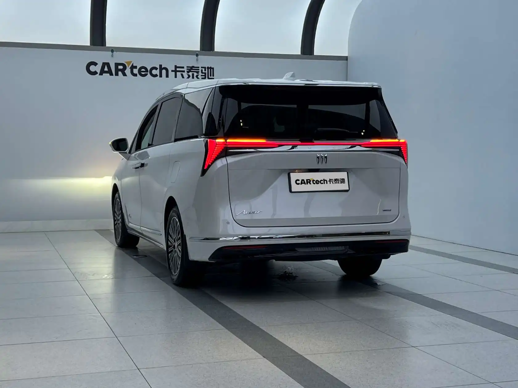Buick GL8, 2024 4