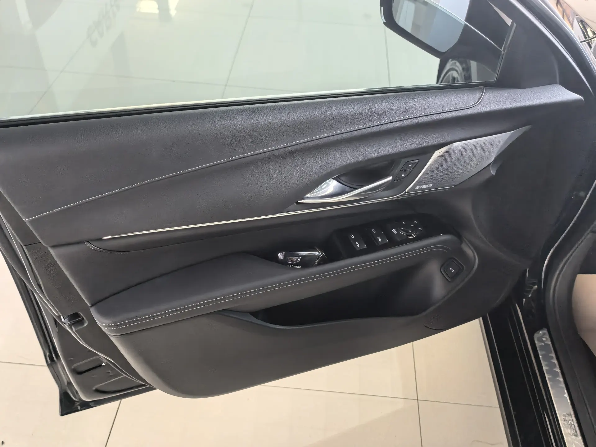Cadillac CT4, 2023 11