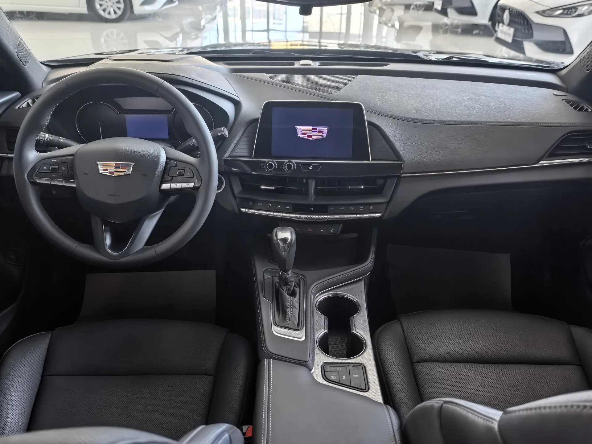 Cadillac CT4, 2023 9