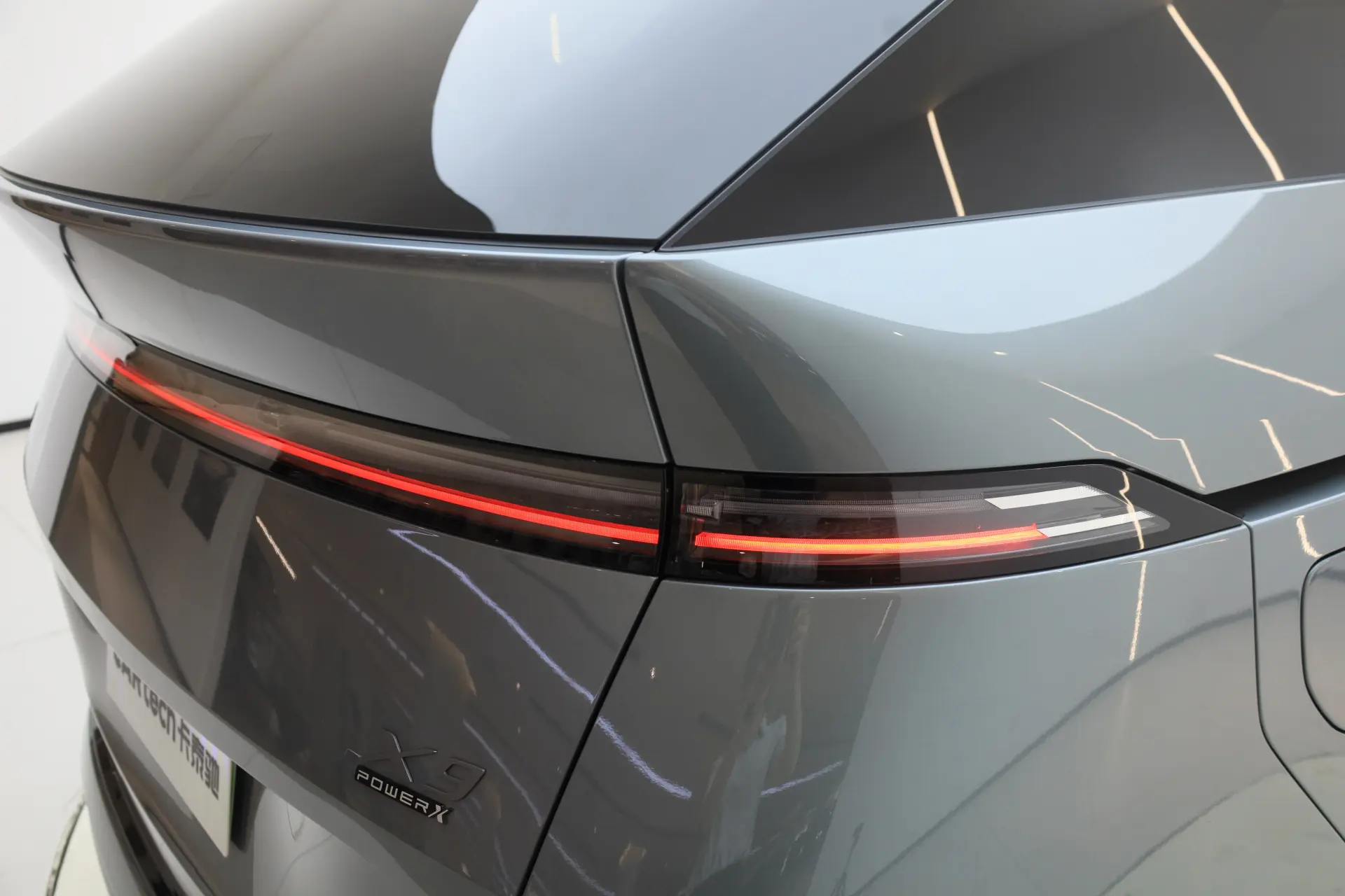Xpeng X9, 2025 10