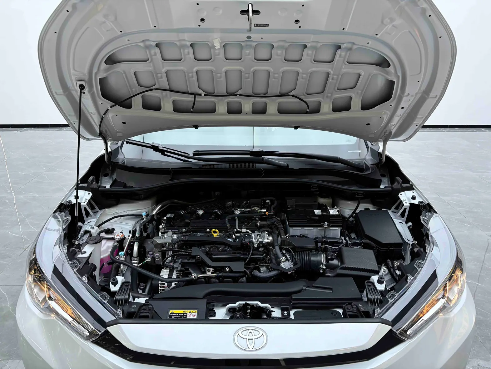 Toyota Frontlander, 2026 10