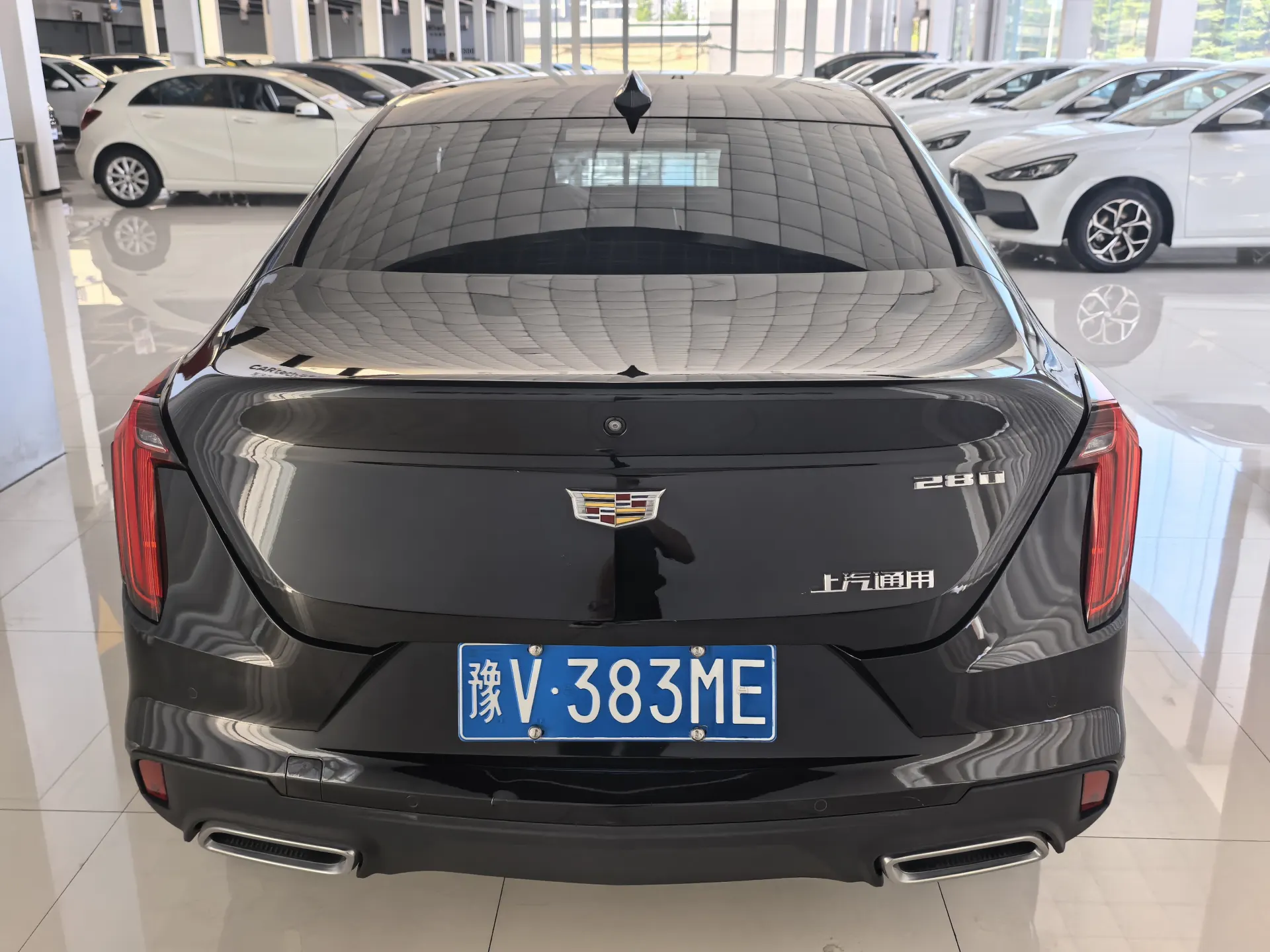 Cadillac CT4, 2023 все фото