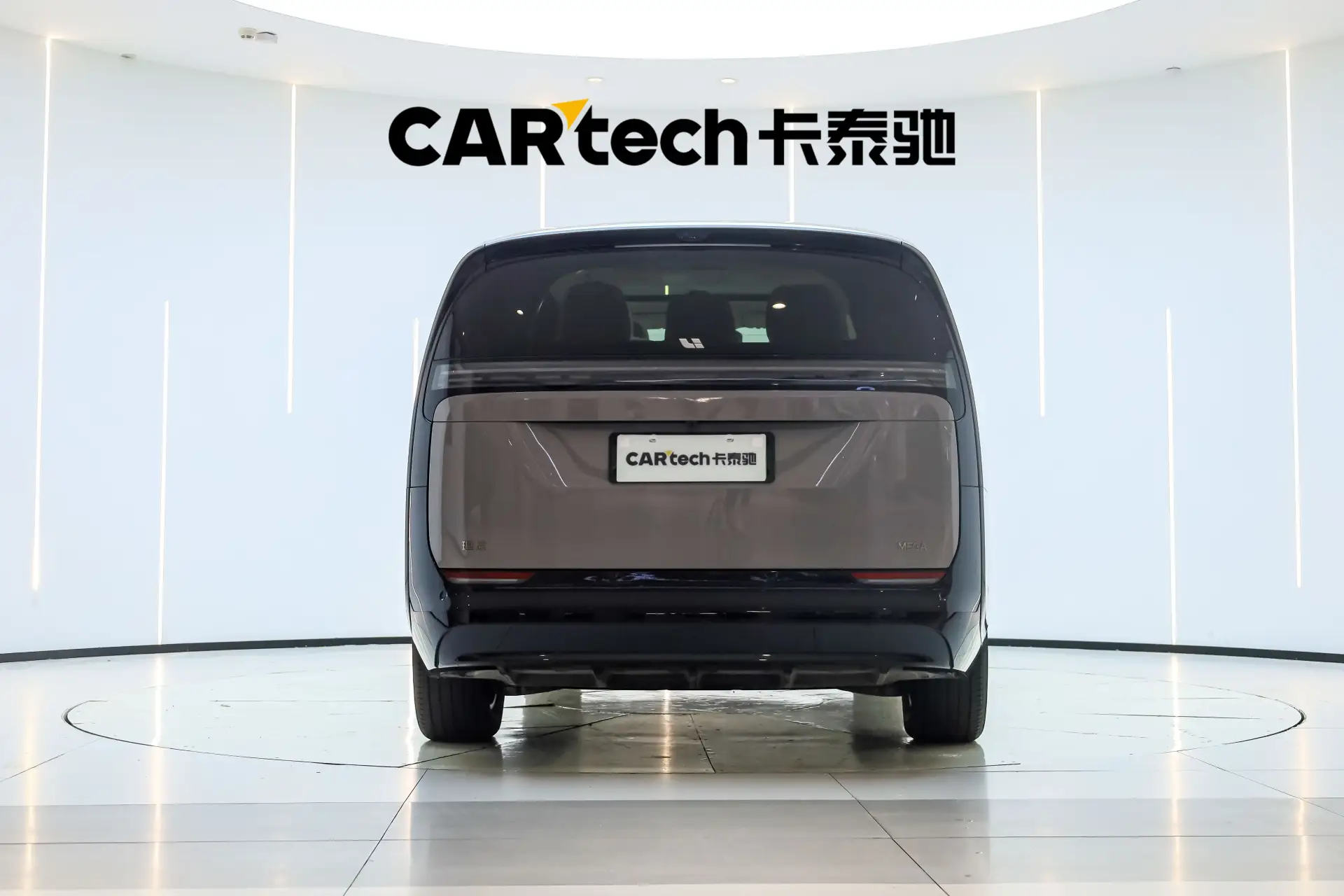 Li Auto MEGA, 2024 4