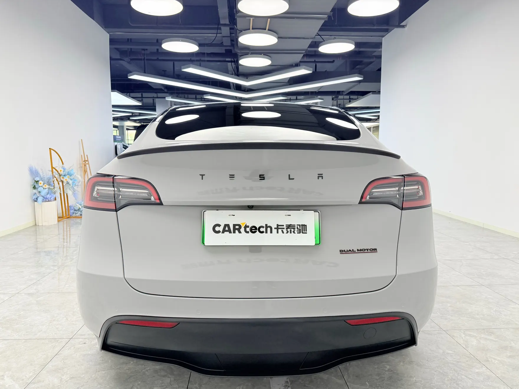 Tesla Model Y, 2026 все фото