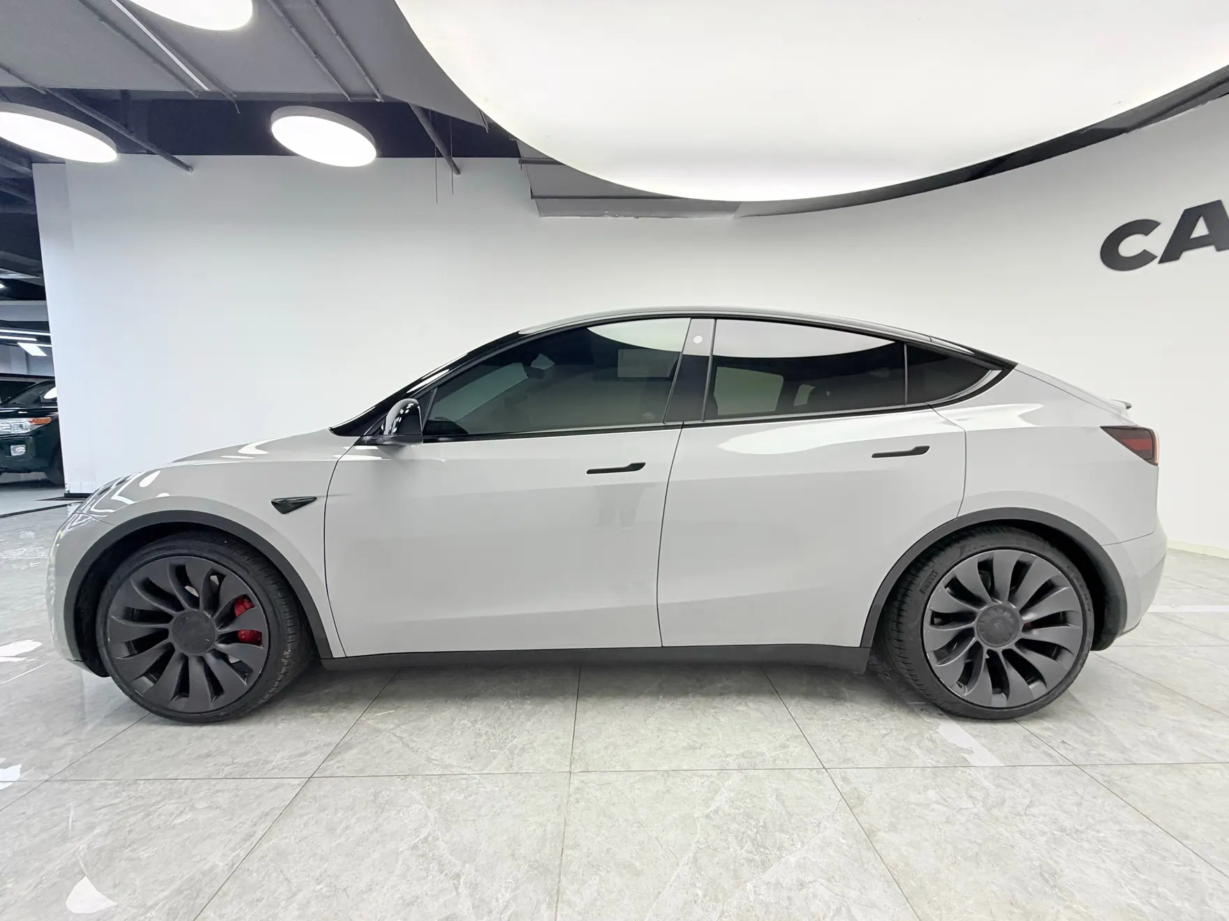 Tesla Model Y, 2026 7