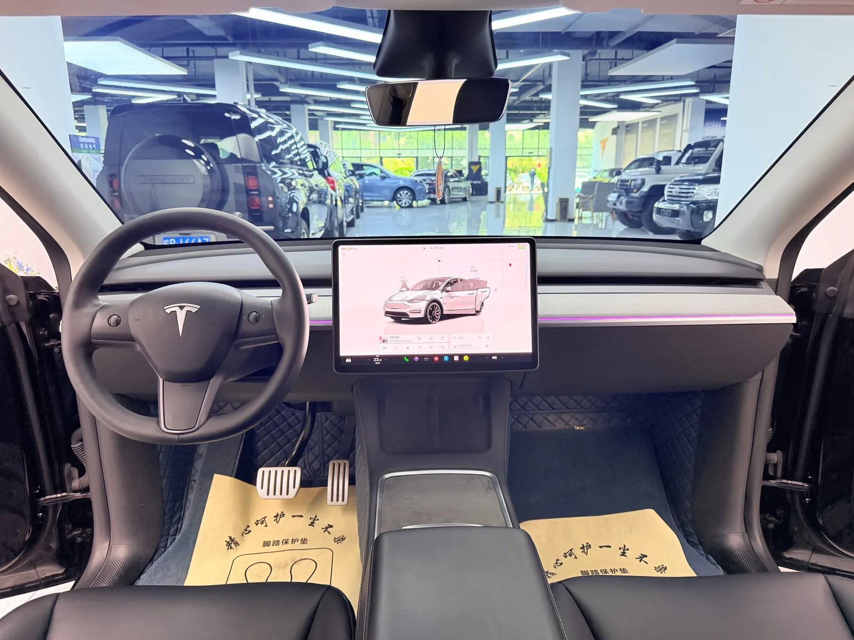 Tesla Model Y, 2026 8