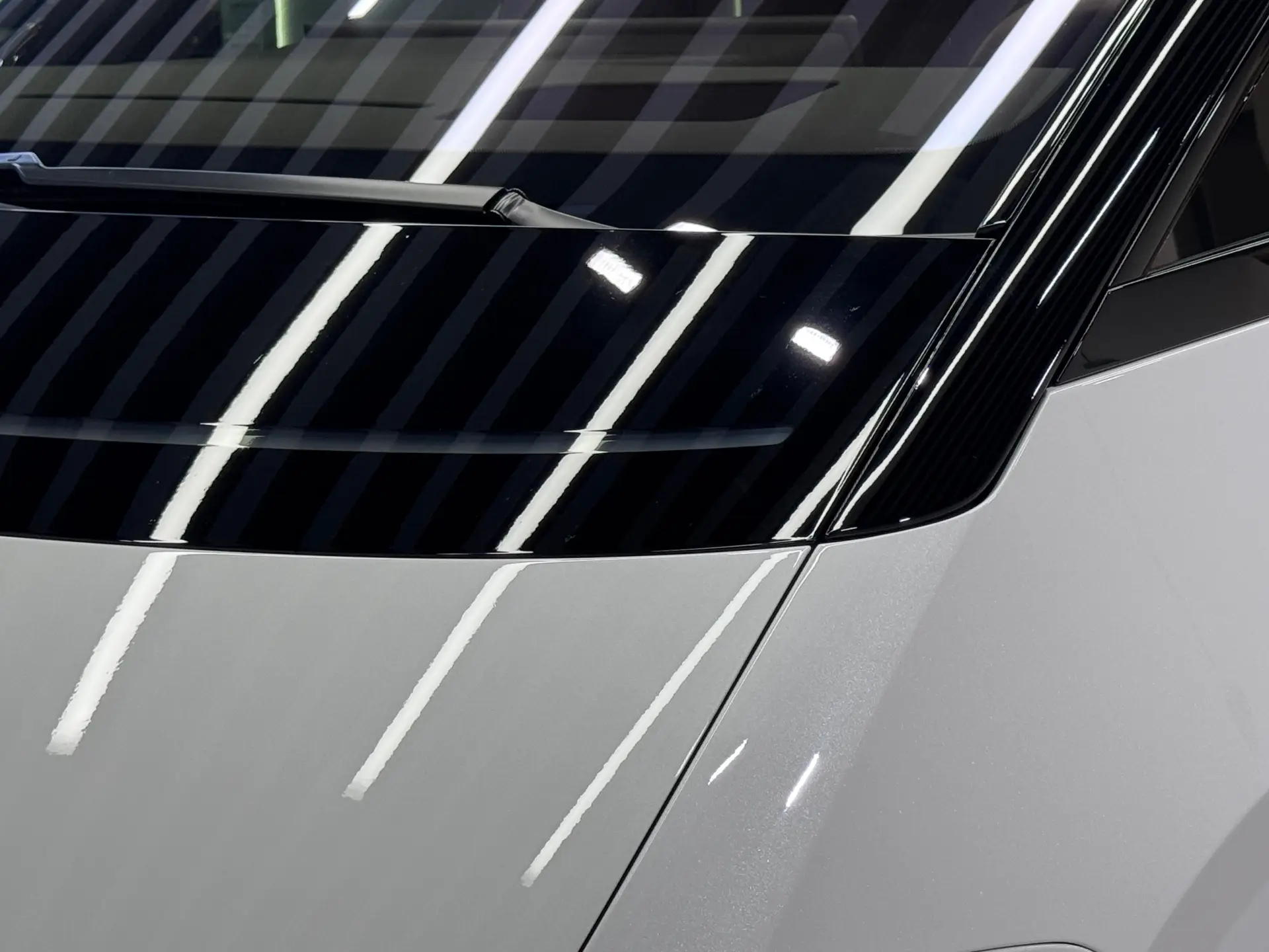 Li Auto MEGA, 2025 1