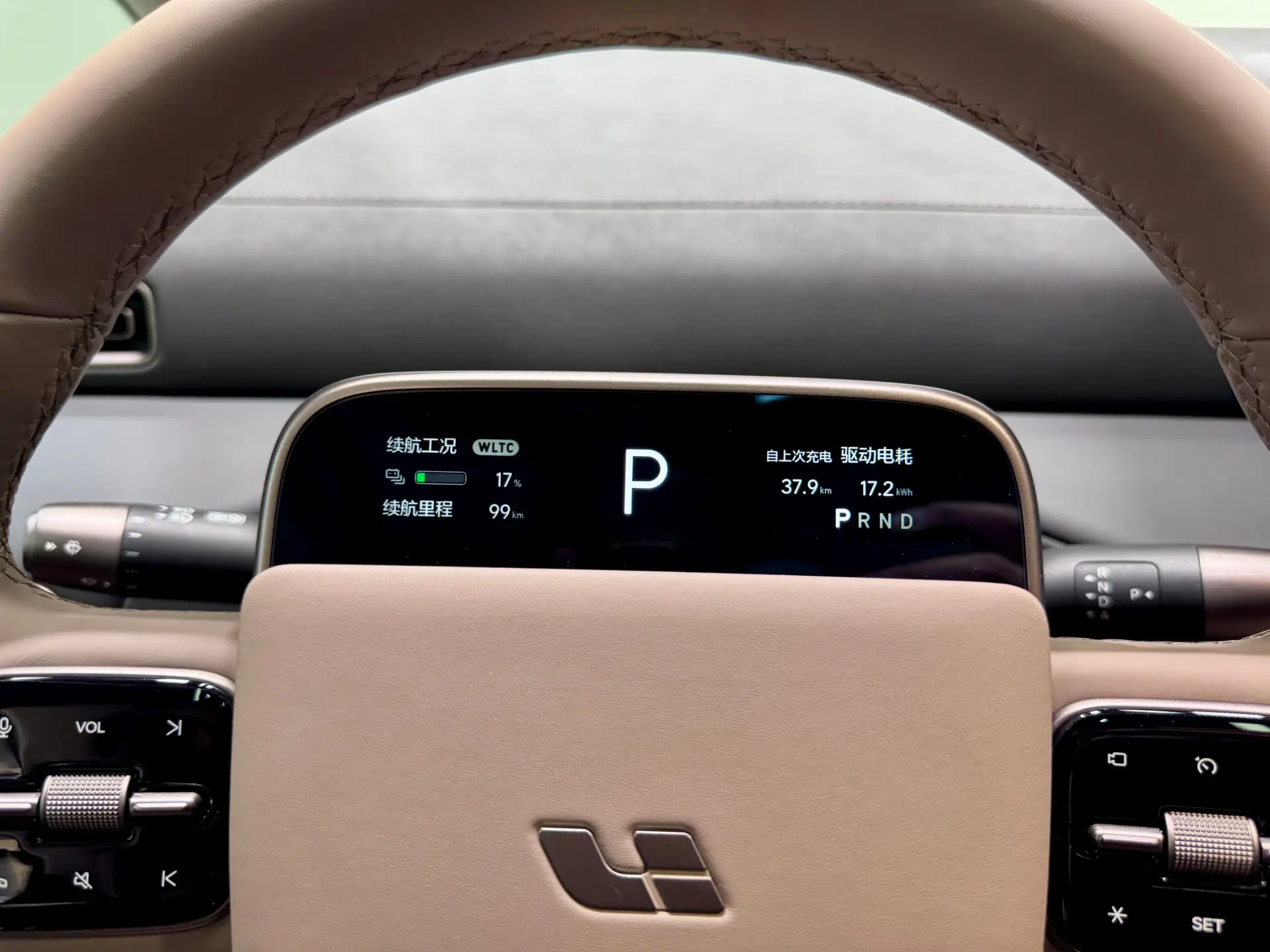 Li Auto MEGA, 2025 11