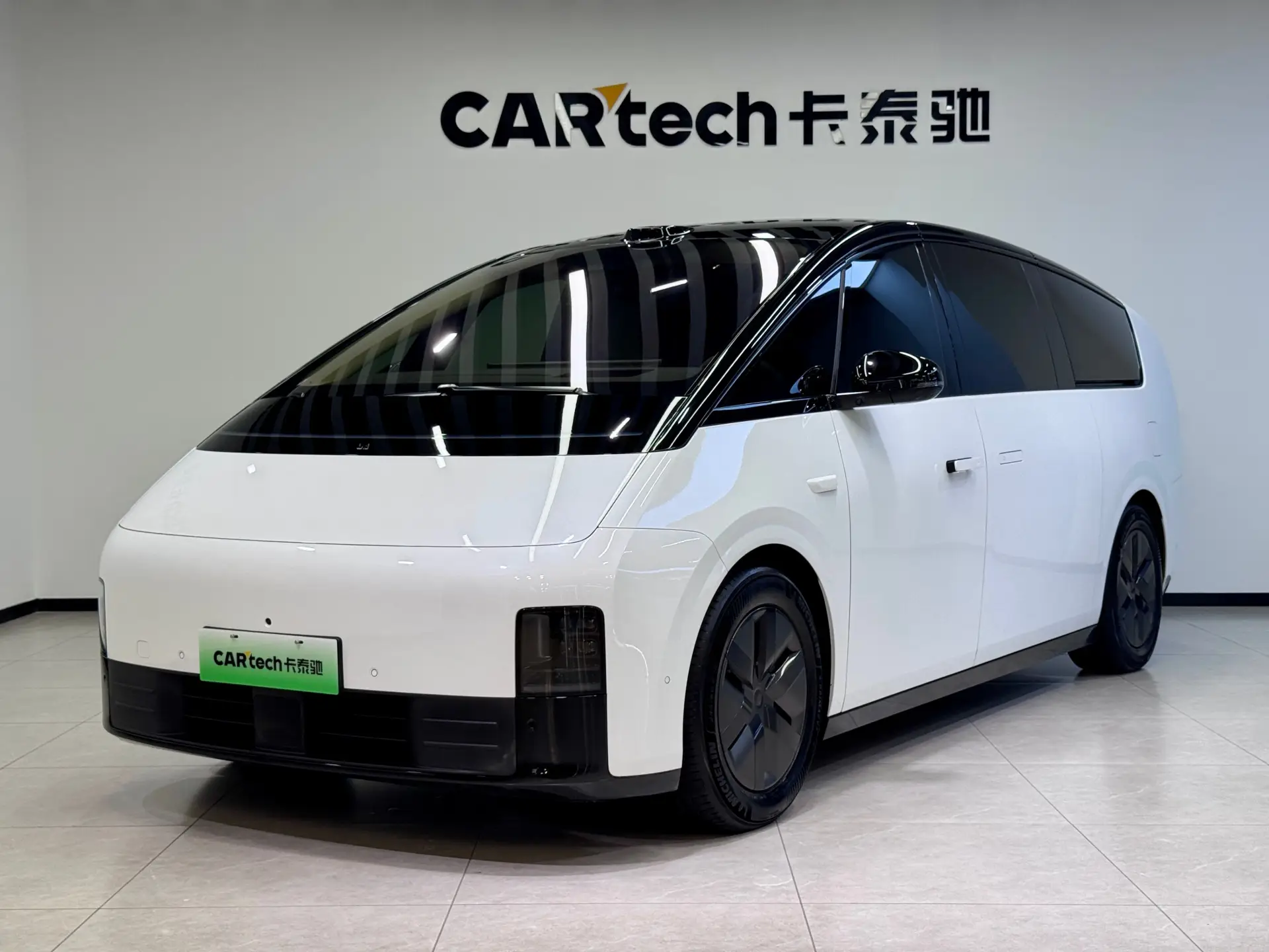 Li Auto MEGA, 2025 23