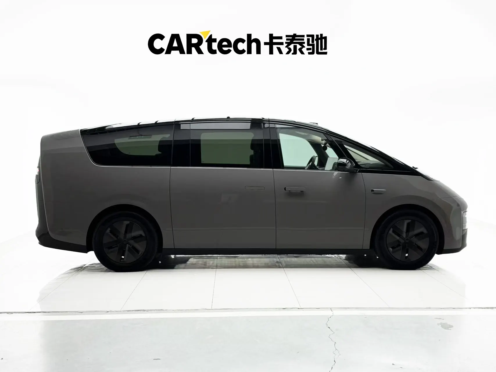 Li Auto MEGA, 2025 2