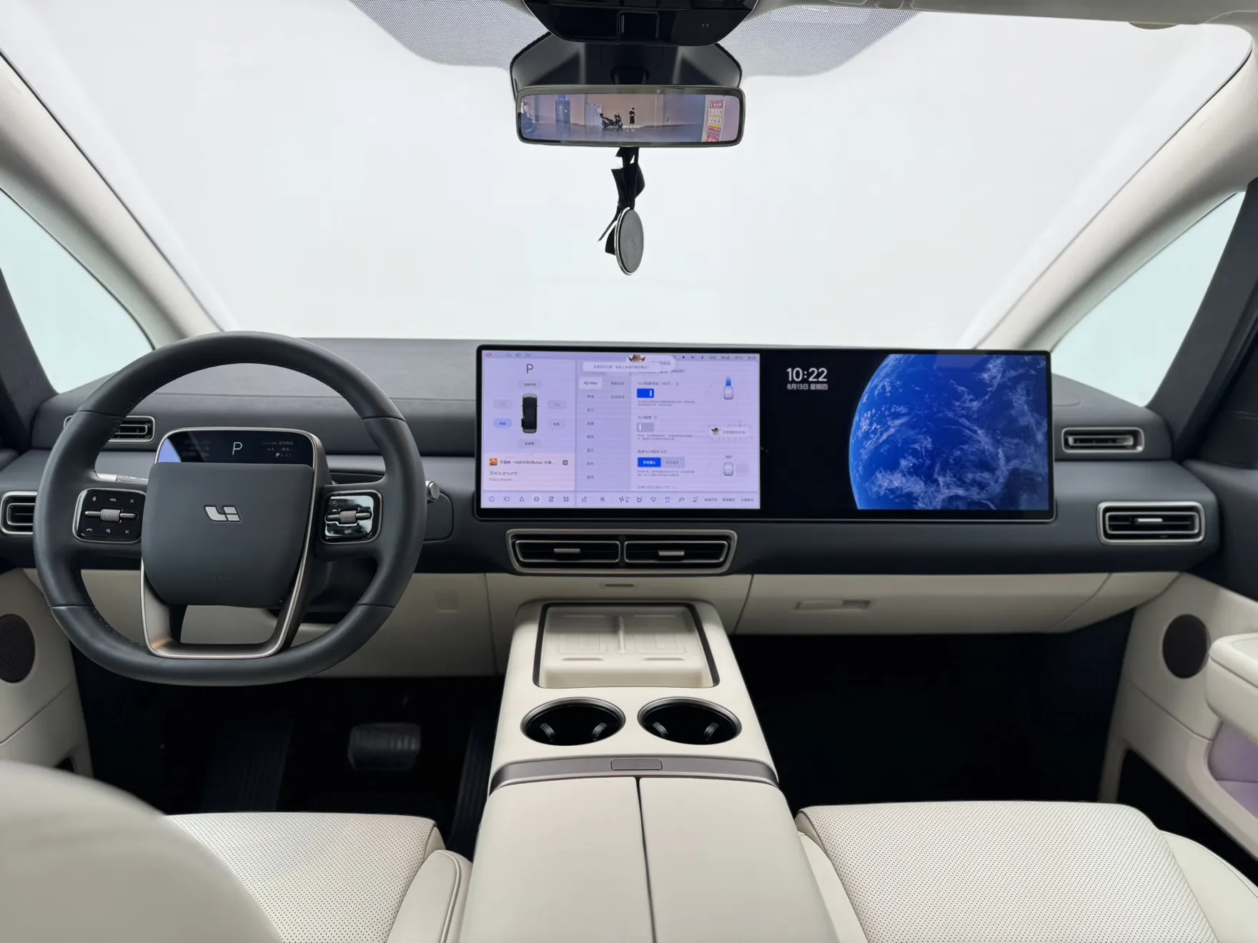 Li Auto MEGA, 2025 7