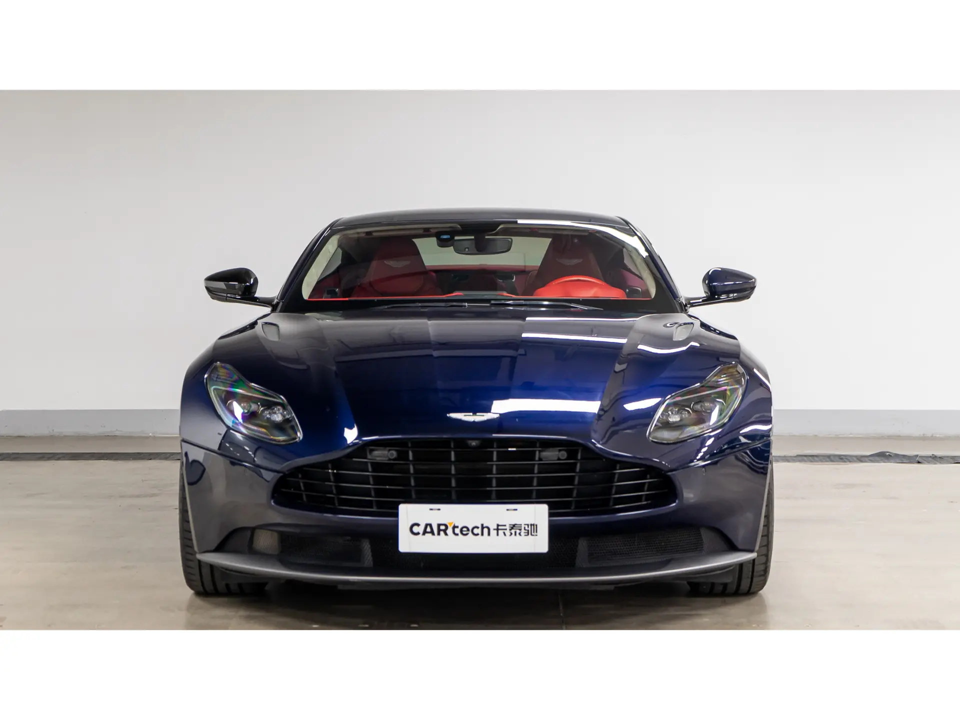 Aston Martin DB11