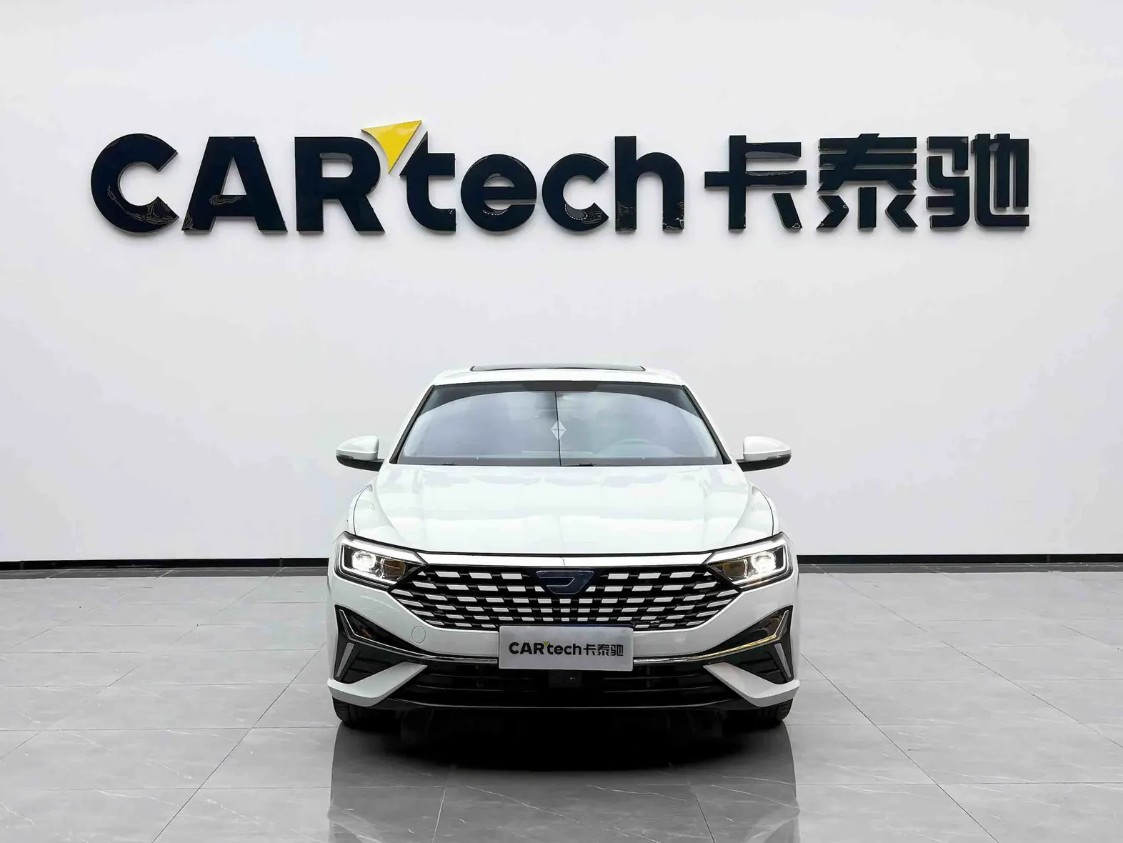 Jetta VA7, 2025 3