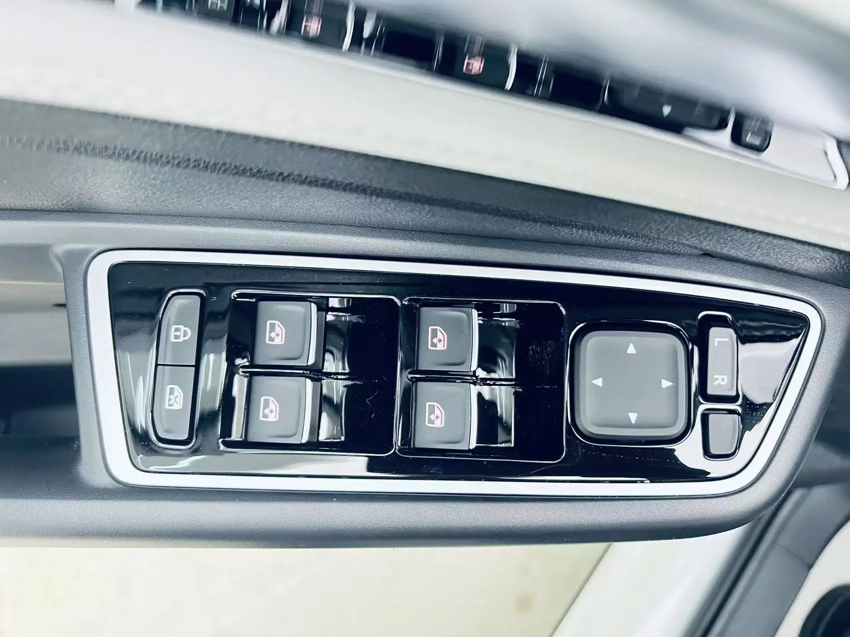 Jetta VS7, 2025 19