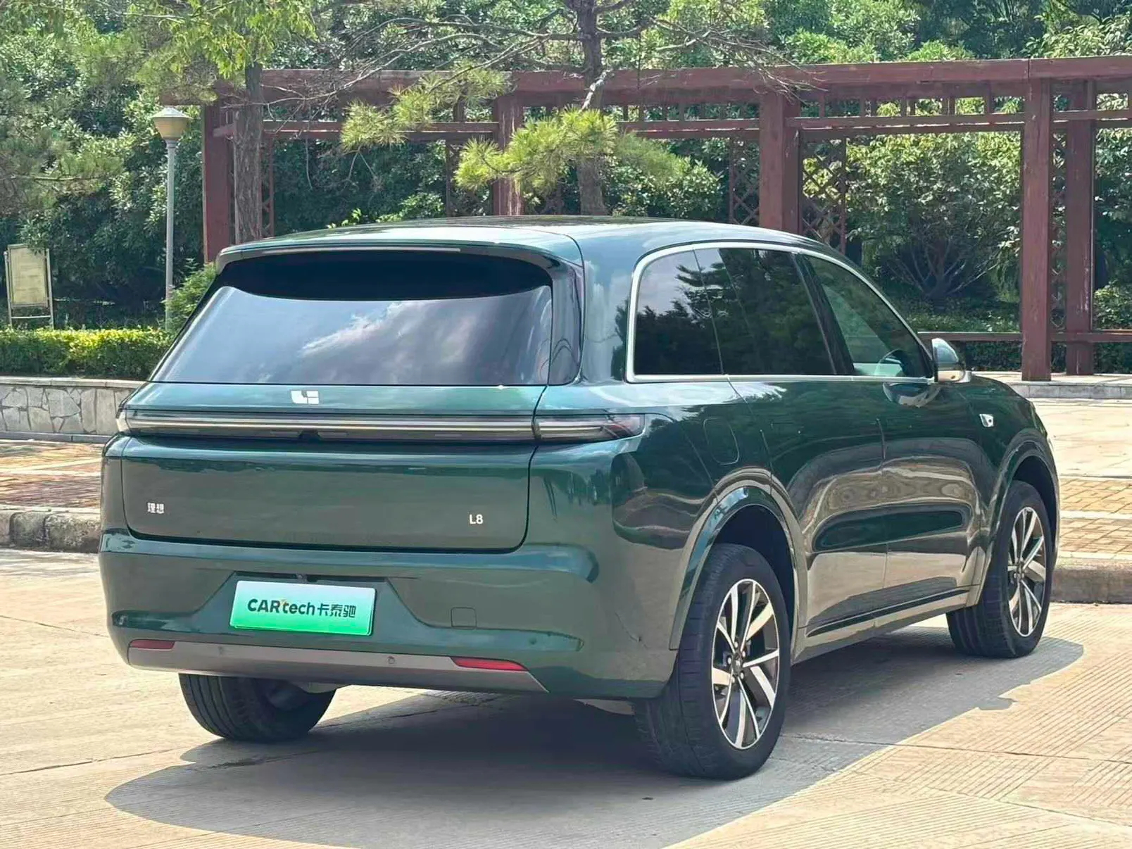 Li Auto L8, 2023 3