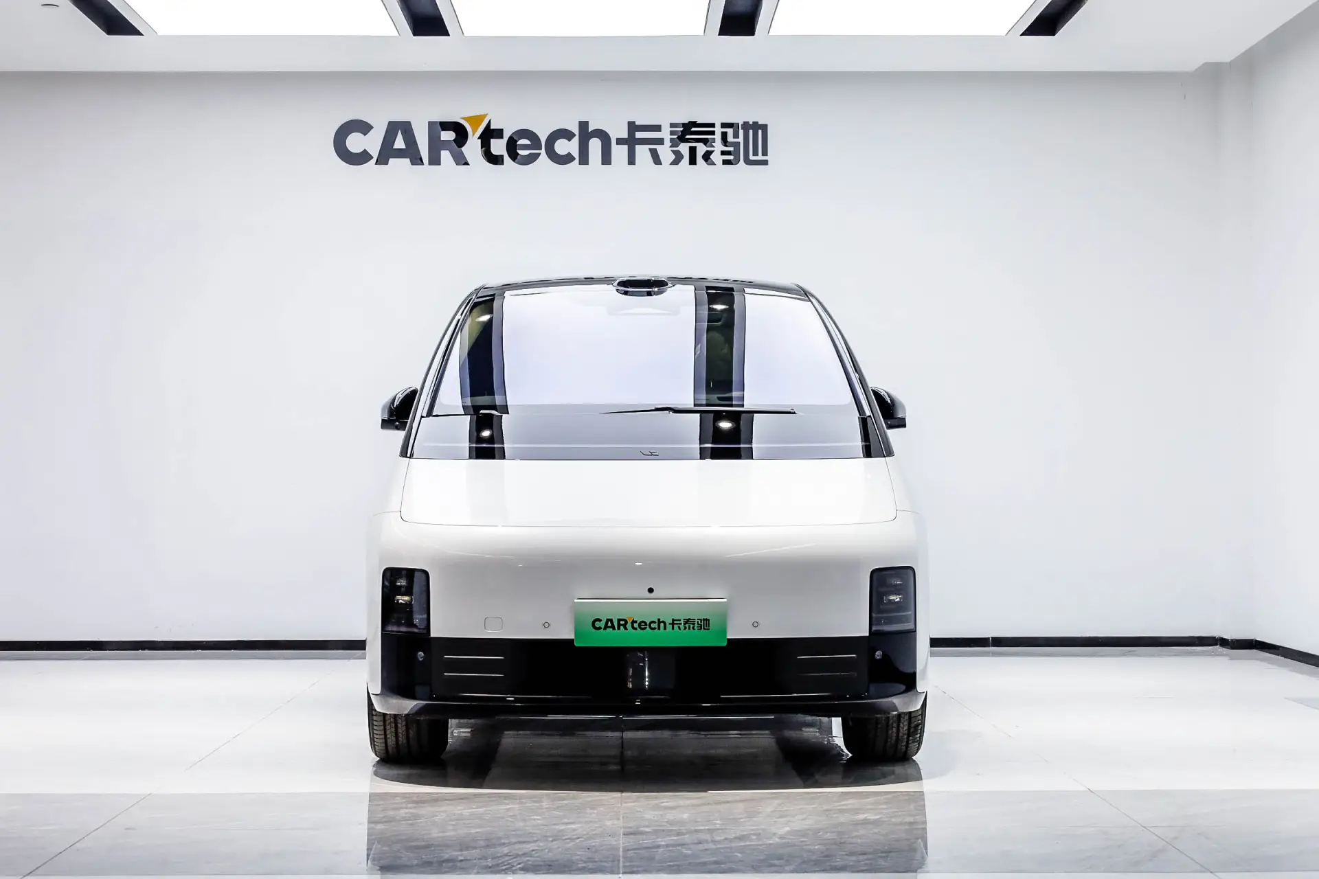 Li Auto MEGA, 2025 2