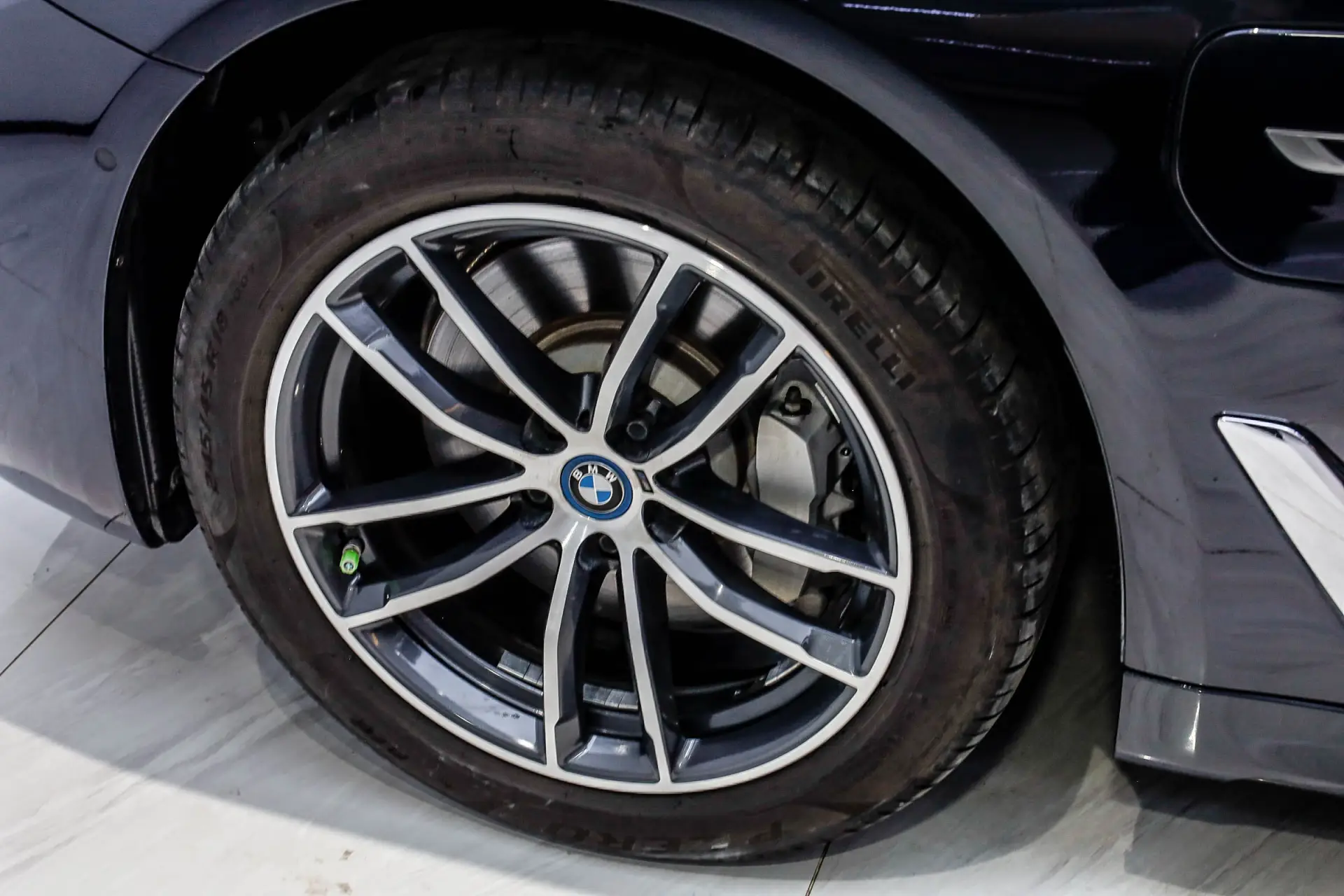 BMW 535Le, 2023 8