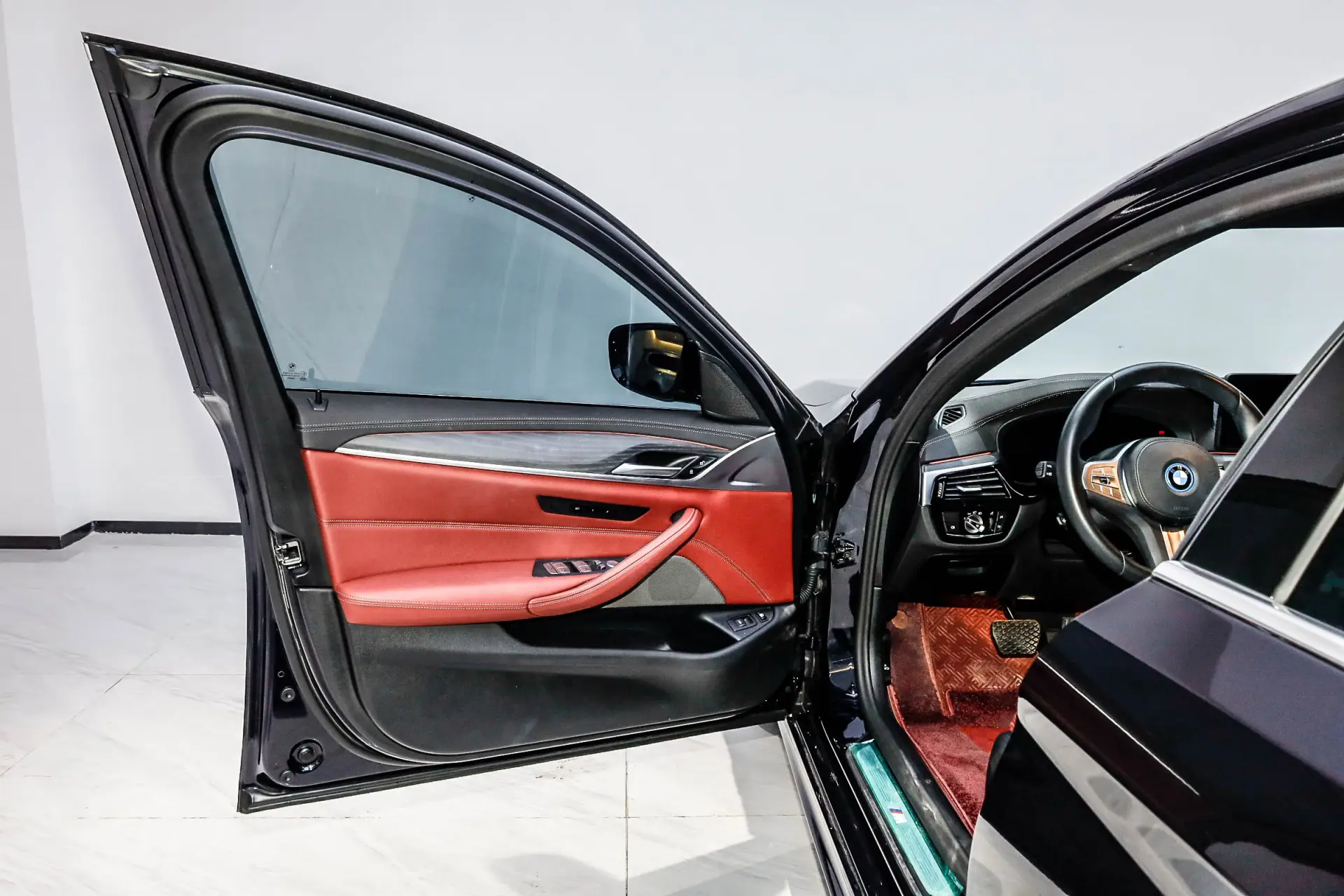 BMW 535Le, 2023 14