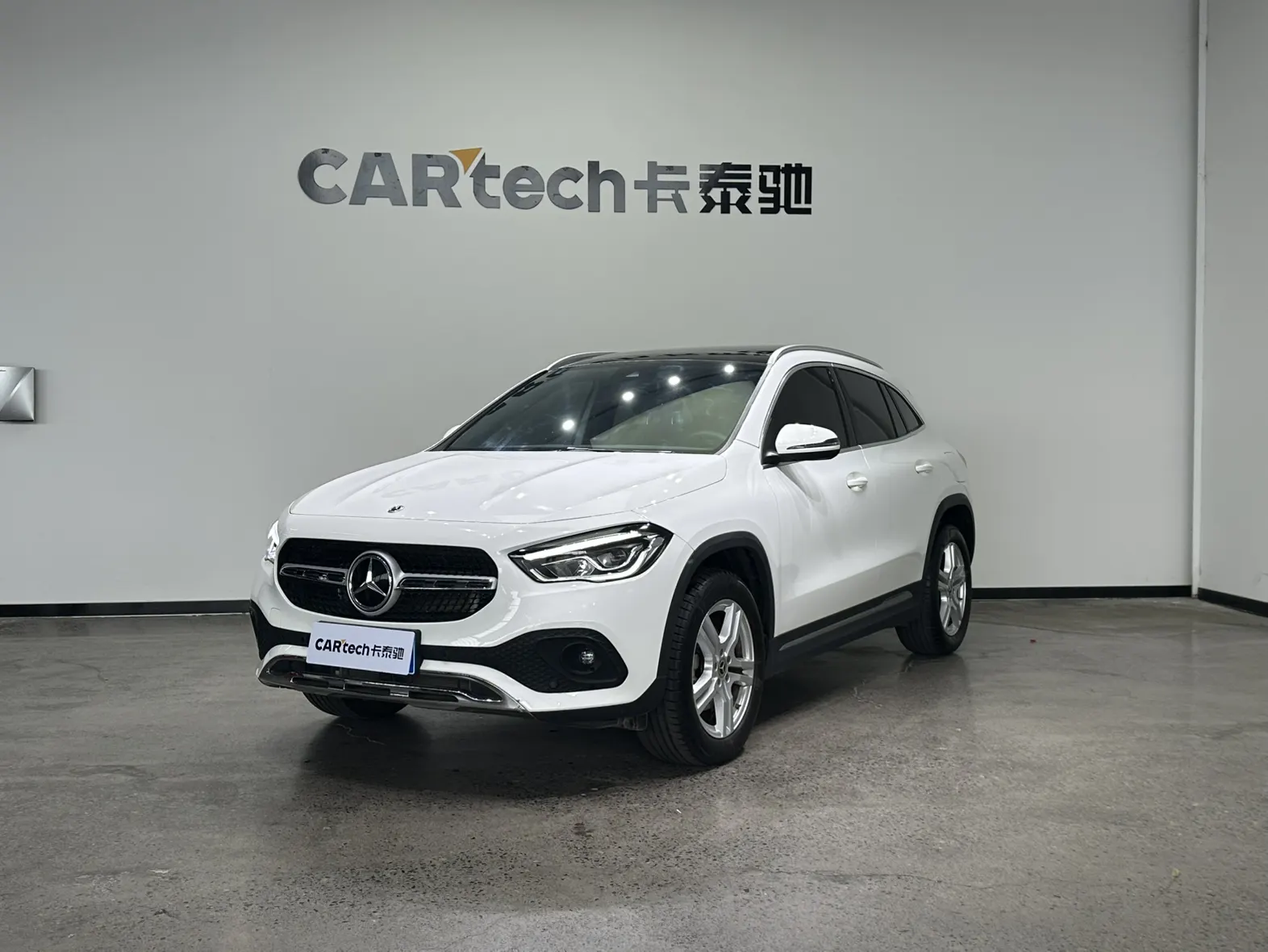 Mercedes-Benz GLA 200