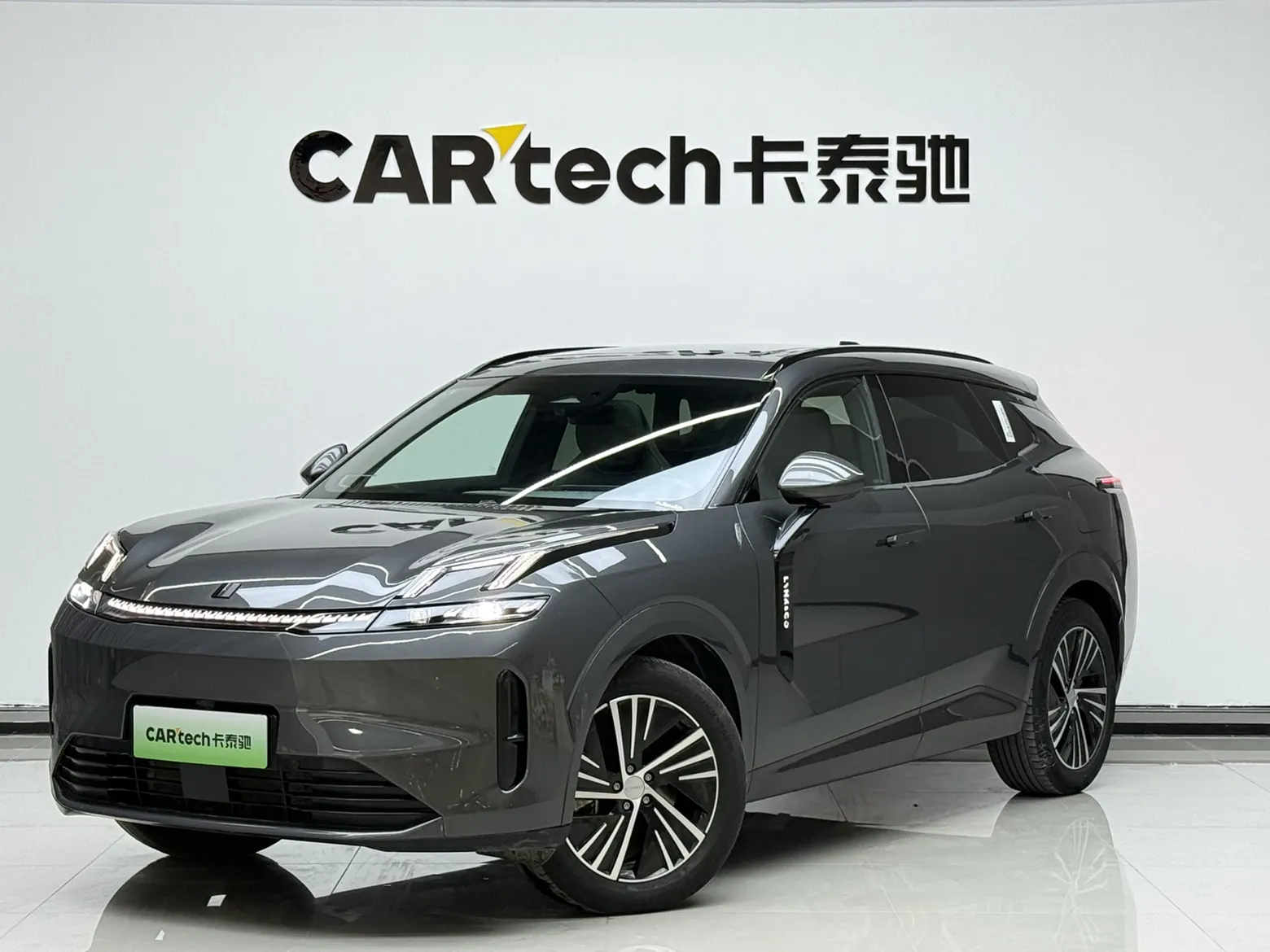 Lynk & Co 02