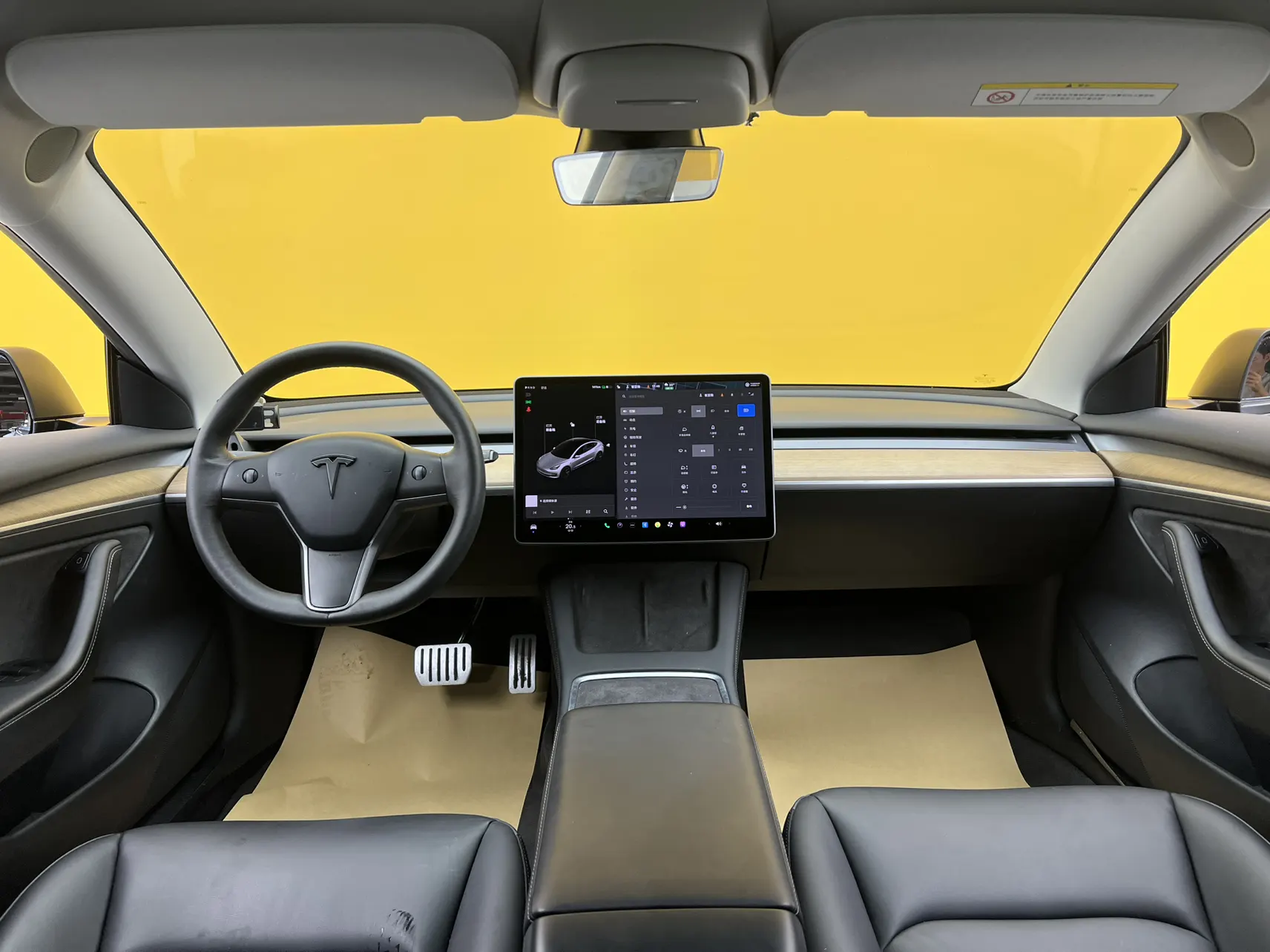 Tesla Model 3, 2021 40
