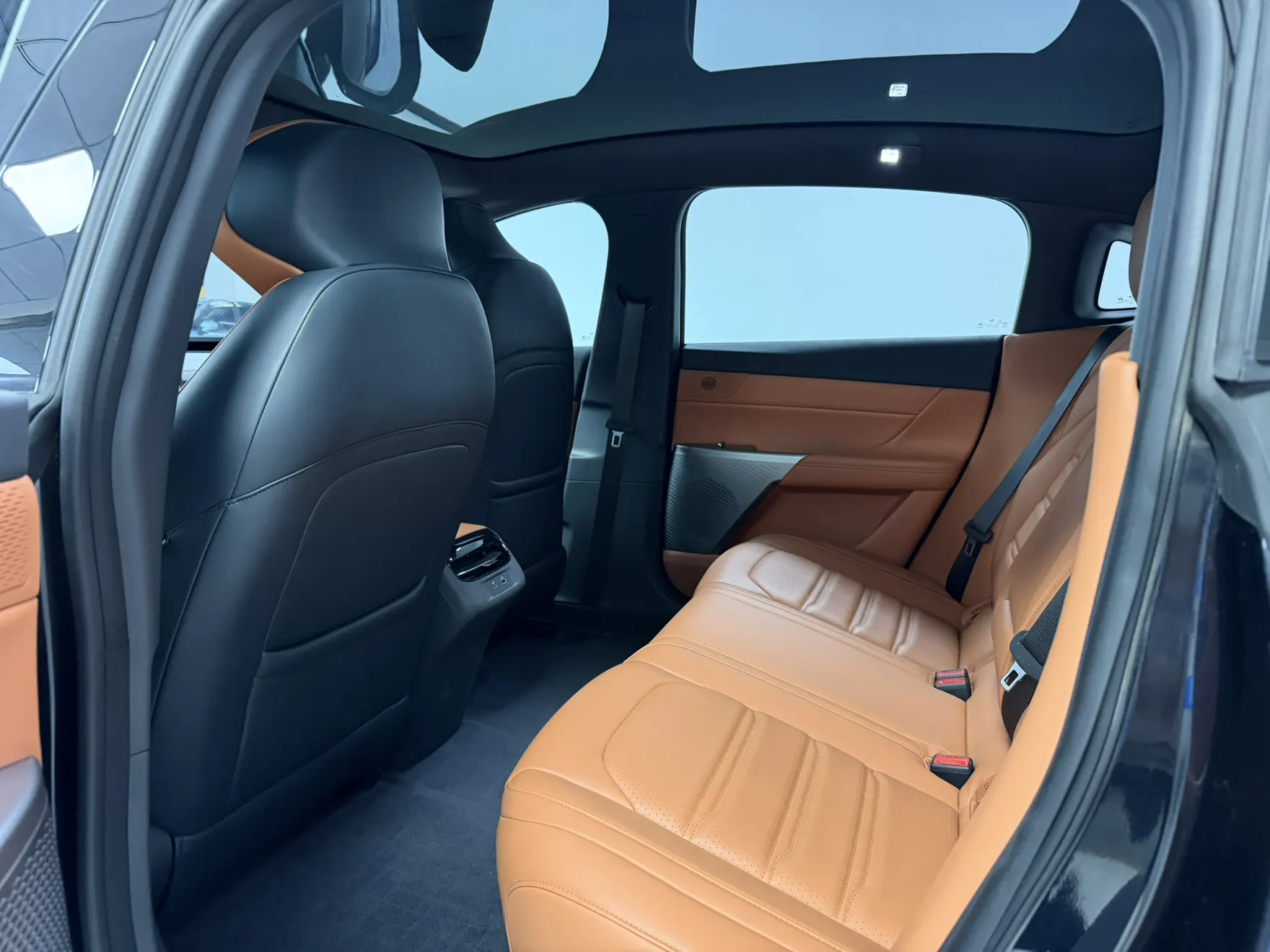 DongFeng eπ007, 2024 все фото