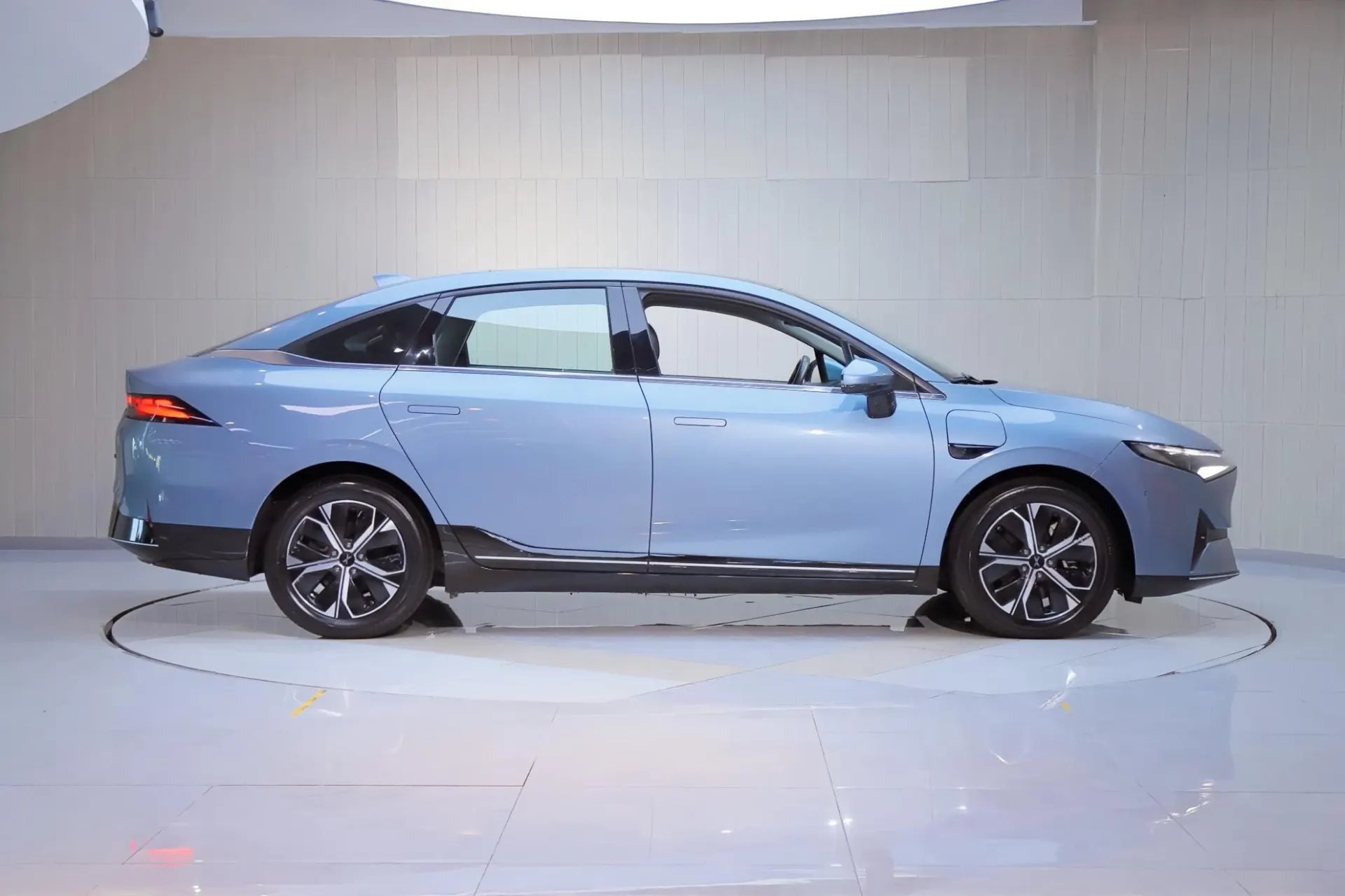 Xpeng P5, 2021 4