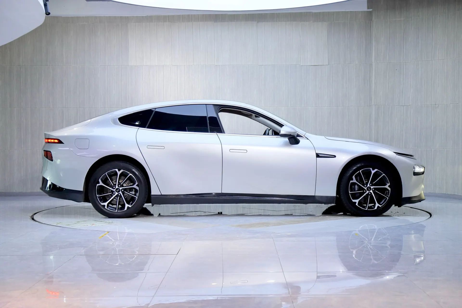 Xpeng P7, 2022 3