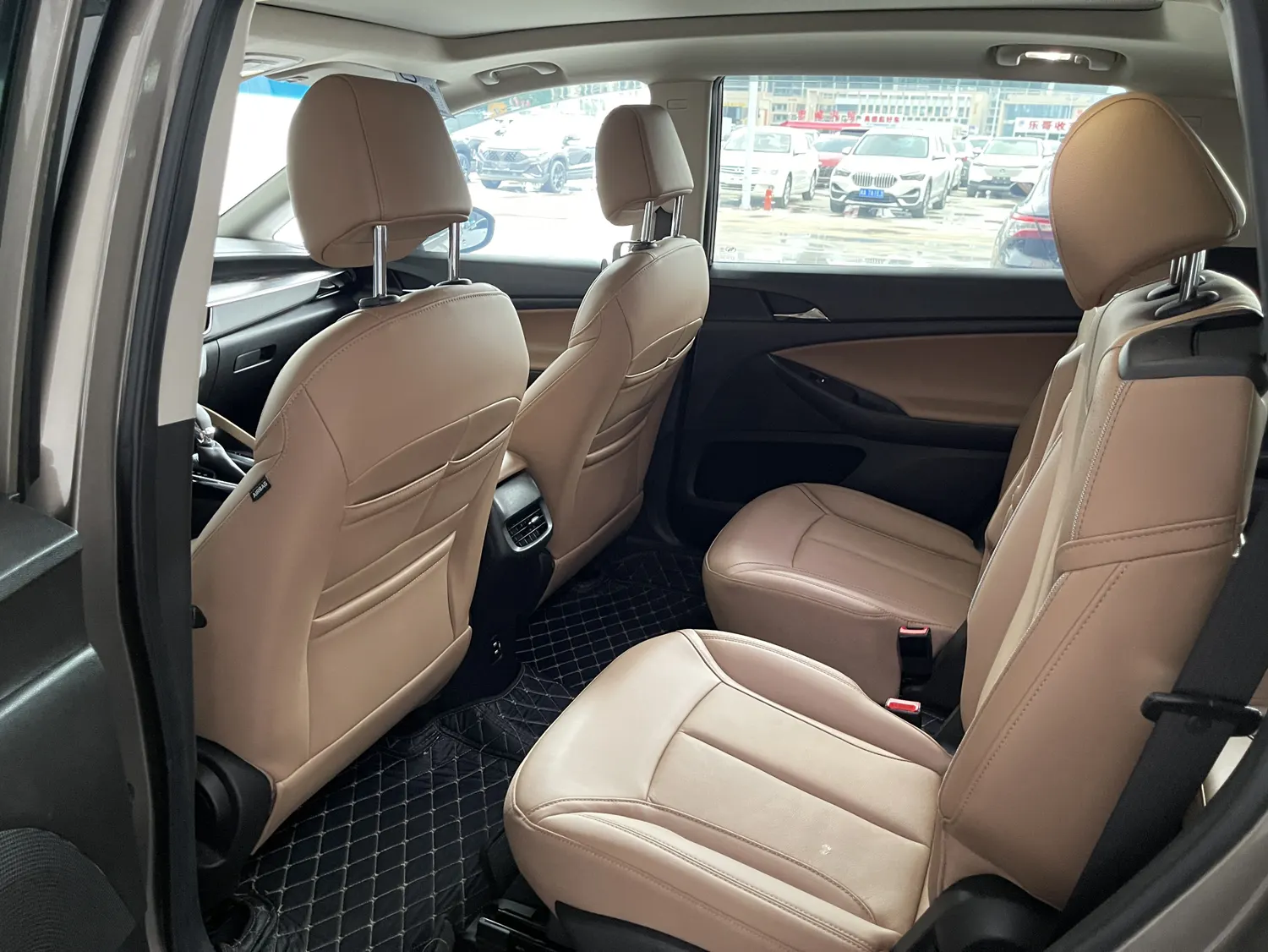 Buick GL6, 2022 33