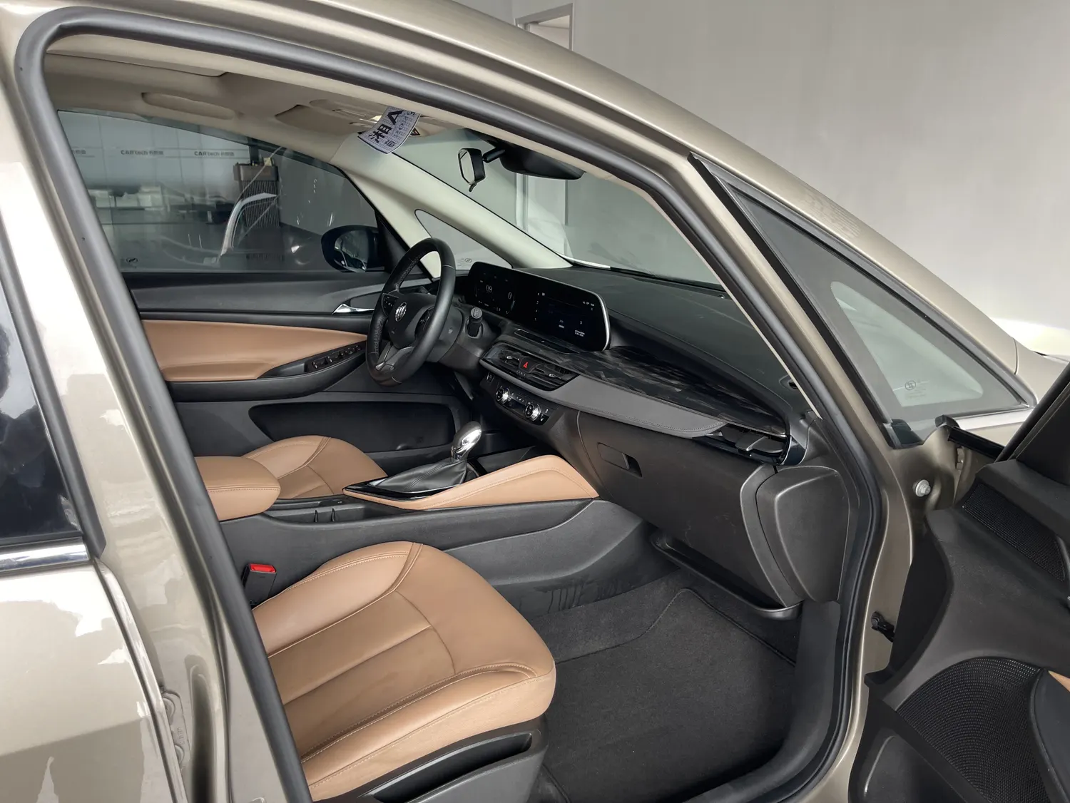 Buick GL6, 2022 25